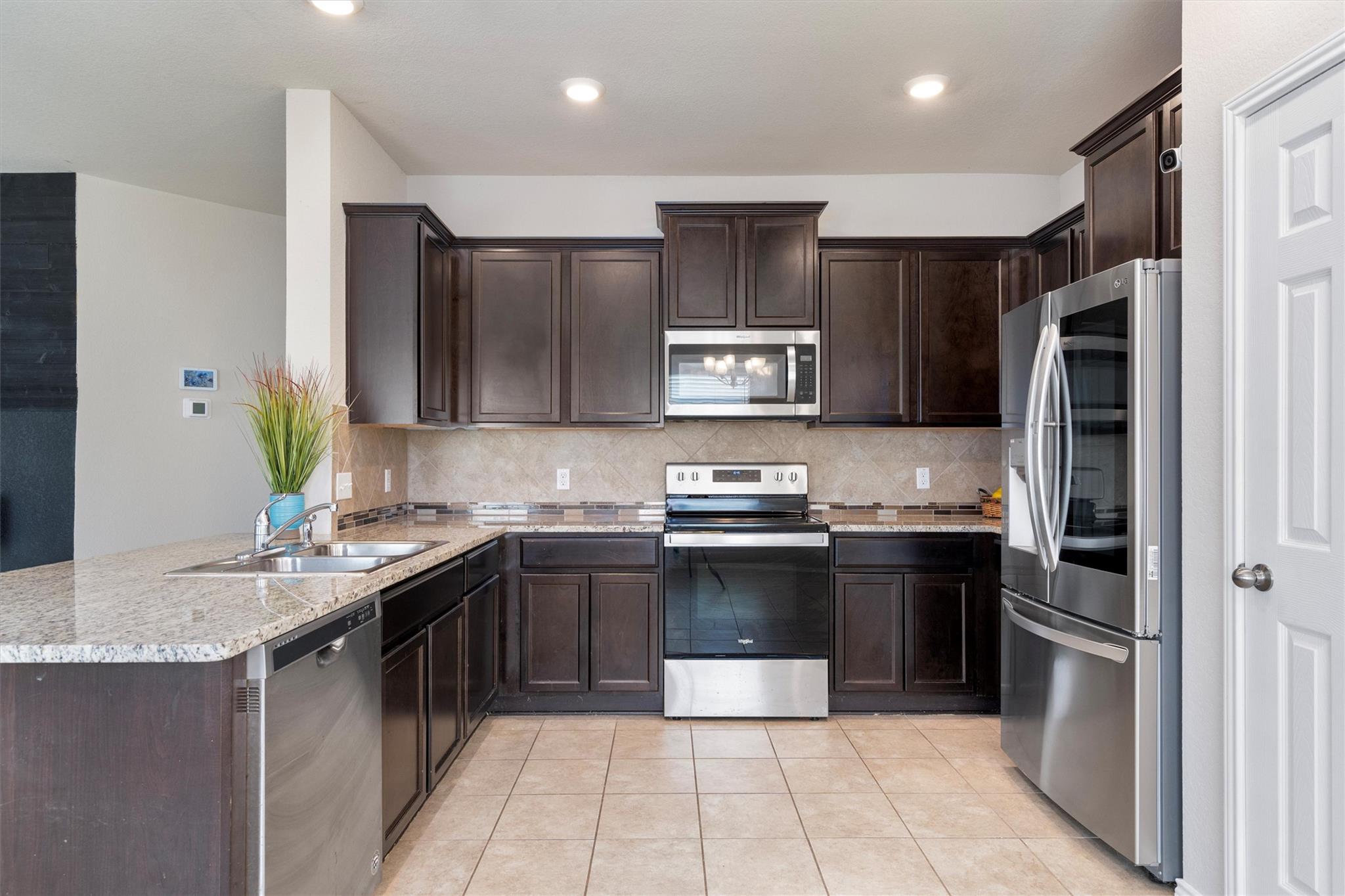 148 Rearden Blvd, Jarrell, TX 76537