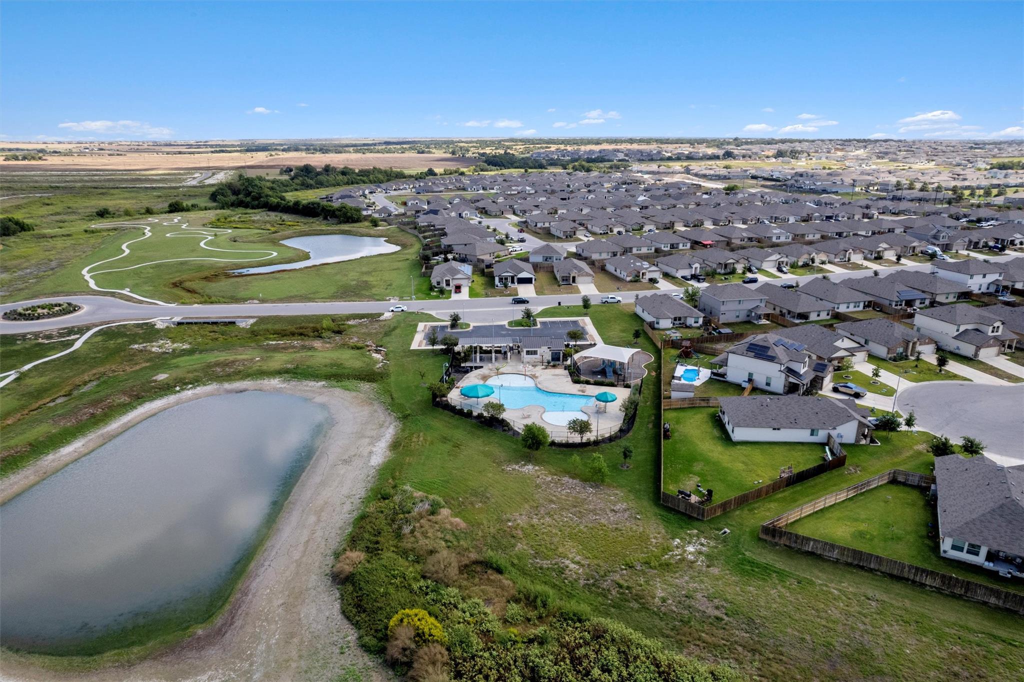 148 Rearden Blvd, Jarrell, TX 76537