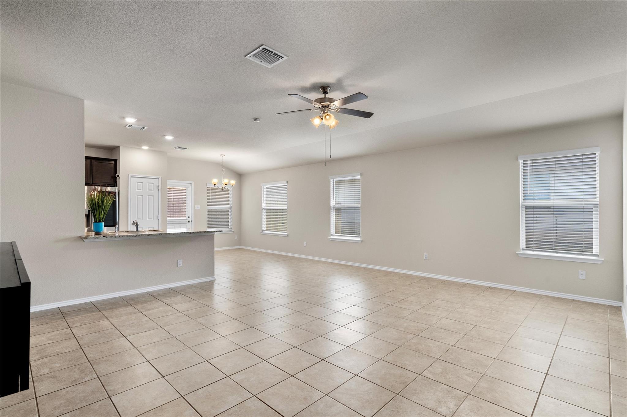 148 Rearden Blvd, Jarrell, TX 76537