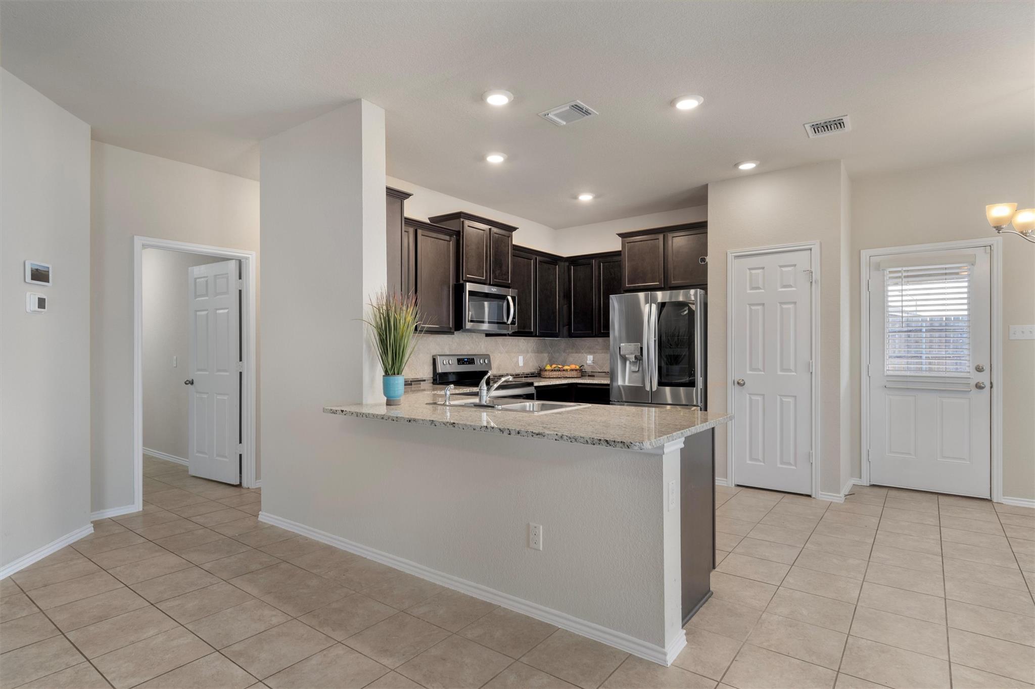 148 Rearden Blvd, Jarrell, TX 76537