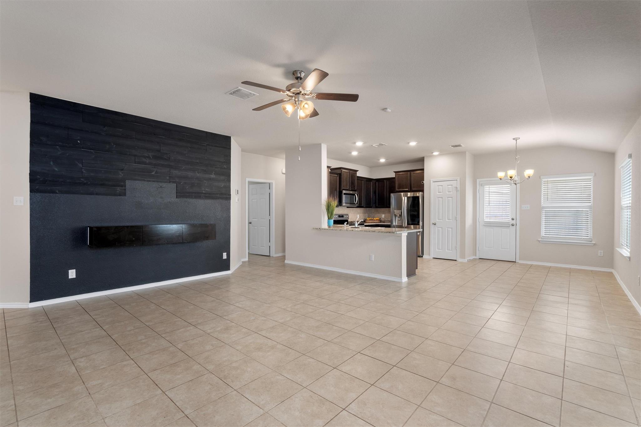 148 Rearden Blvd, Jarrell, TX 76537