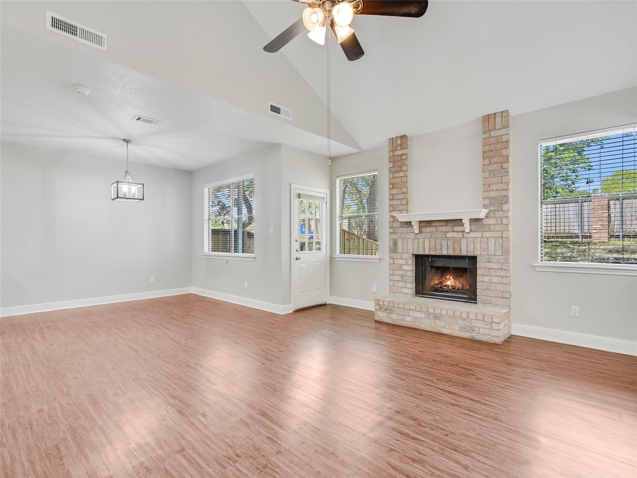 8402 Cima Oak Ln # B-4, Austin, TX 78759