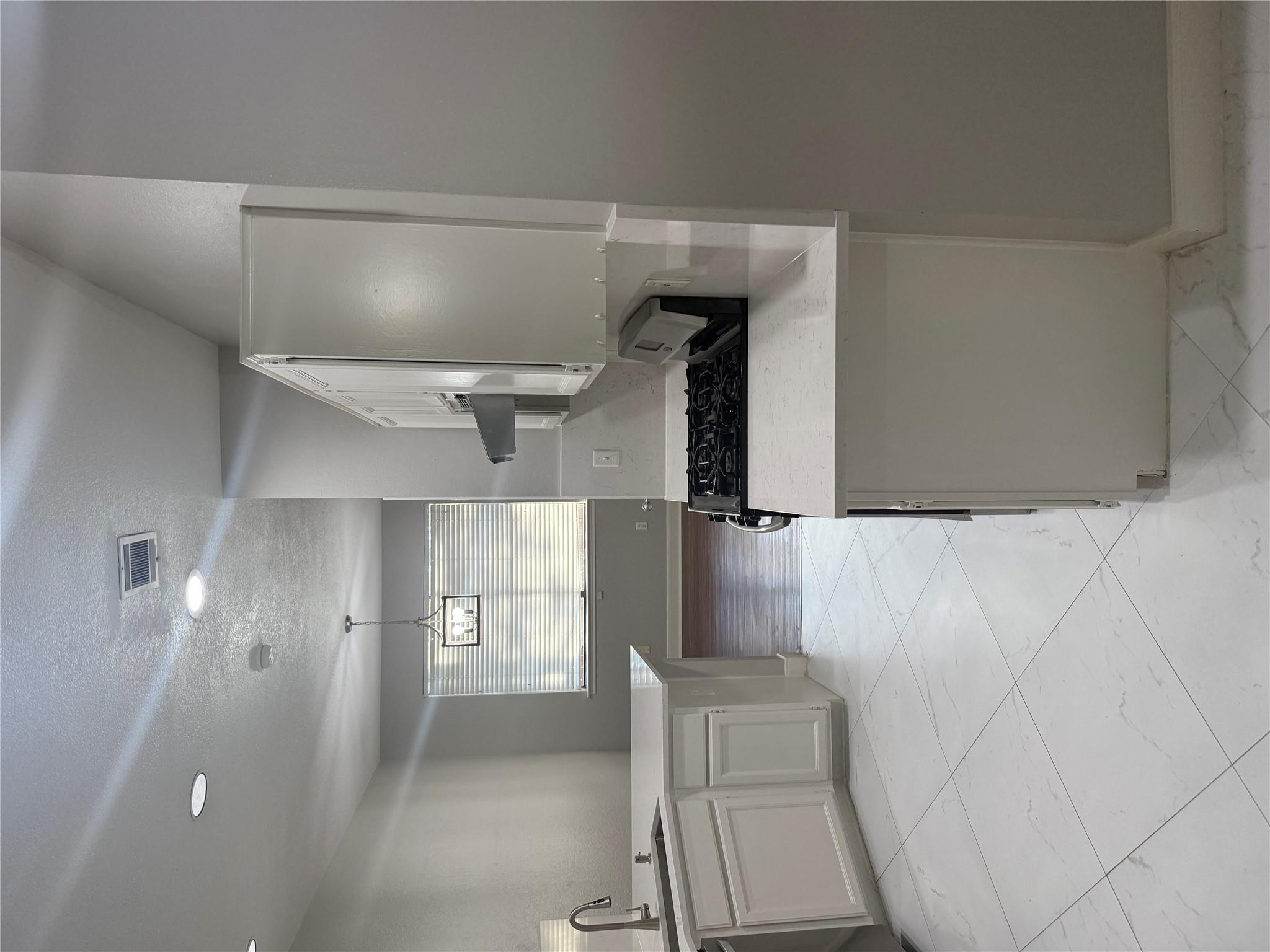 8402 Cima Oak Ln # B-4, Austin, TX 78759