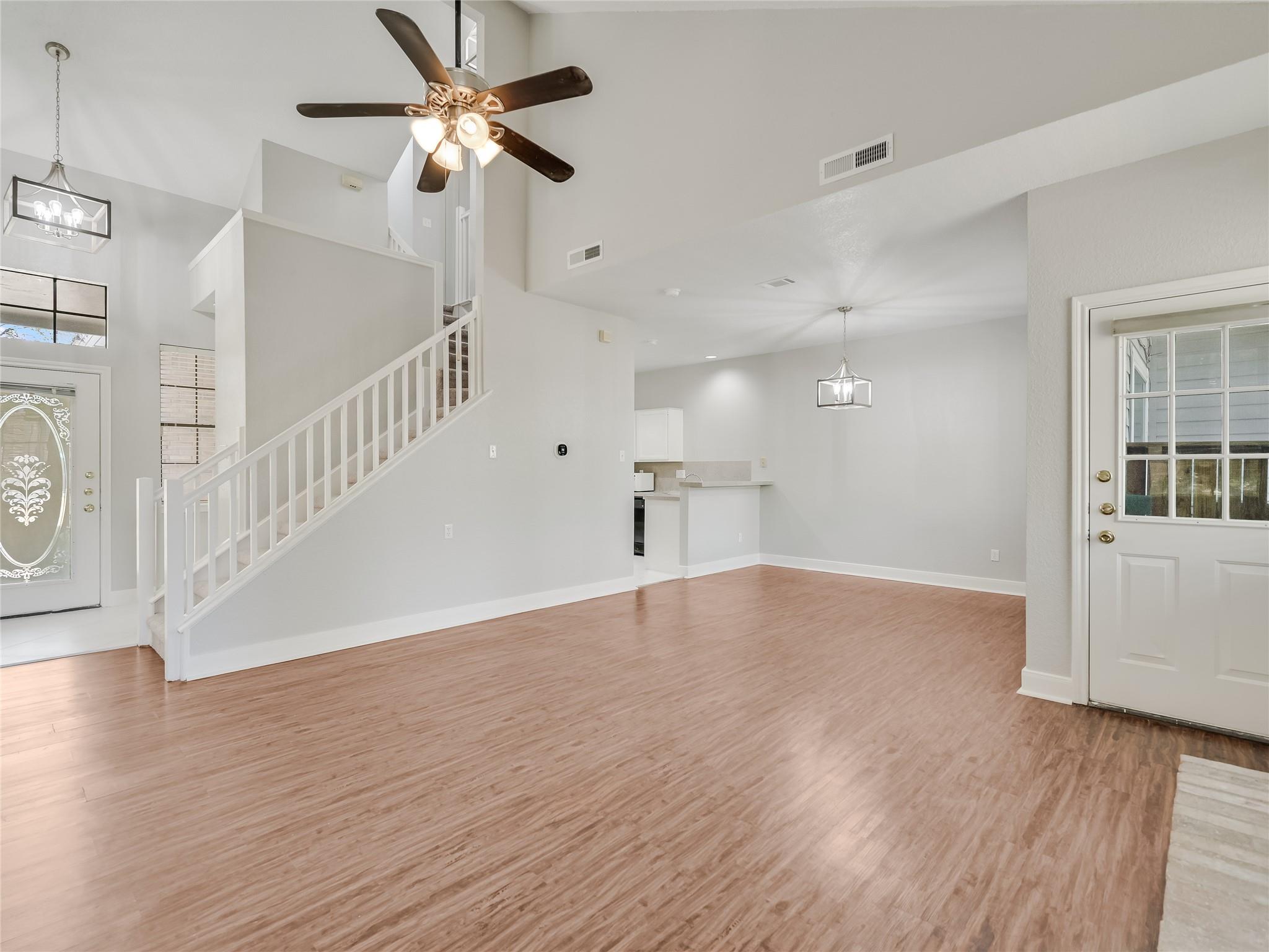 8402 Cima Oak Ln # B-4, Austin, TX 78759