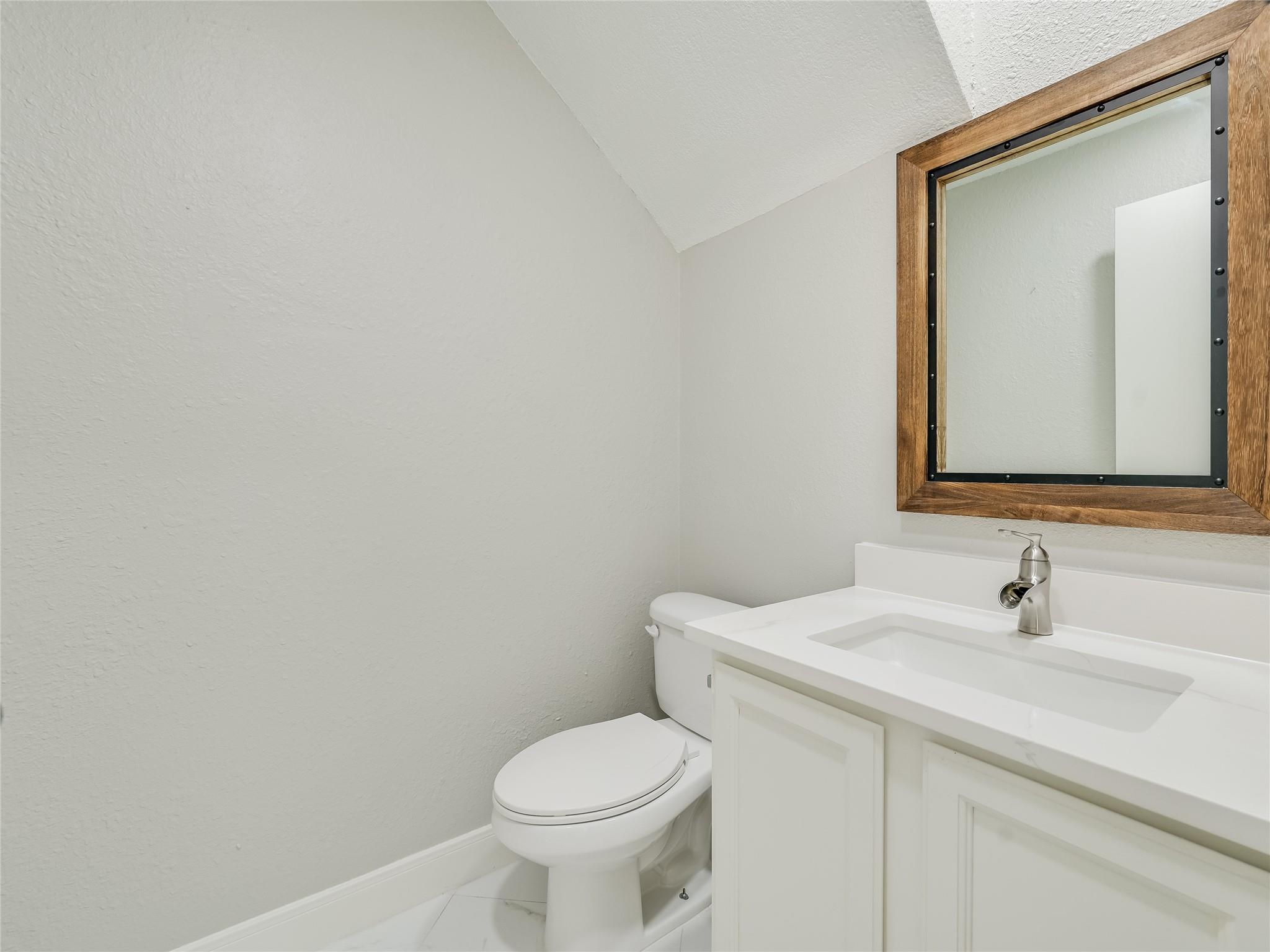 8402 Cima Oak Ln # B-4, Austin, TX 78759