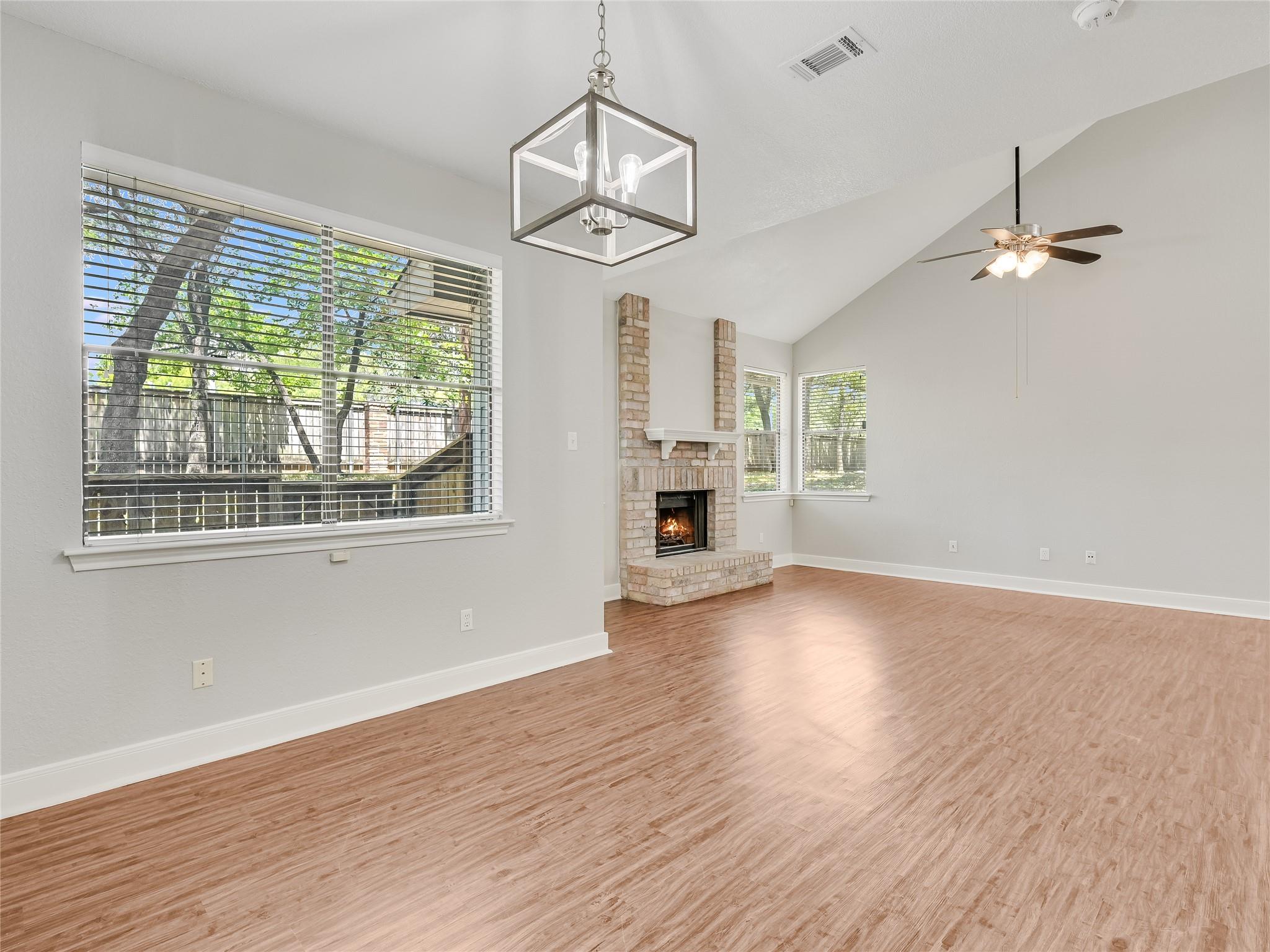 8402 Cima Oak Ln # B-4, Austin, TX 78759