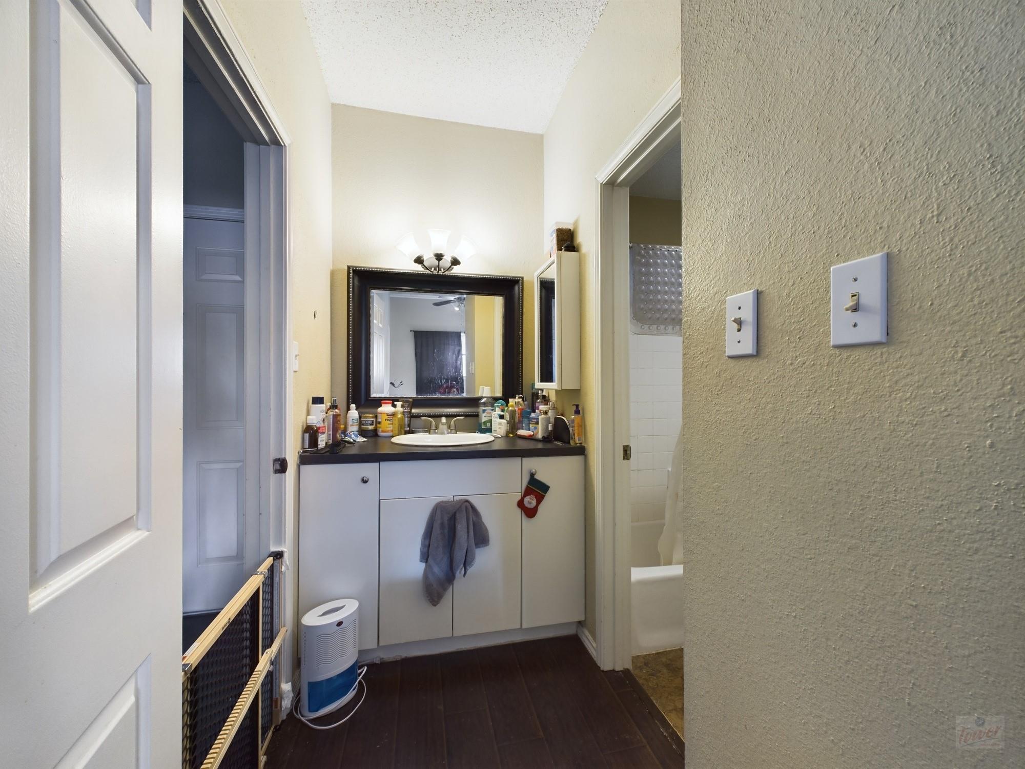 3206 King St # 205, Austin, TX 78705