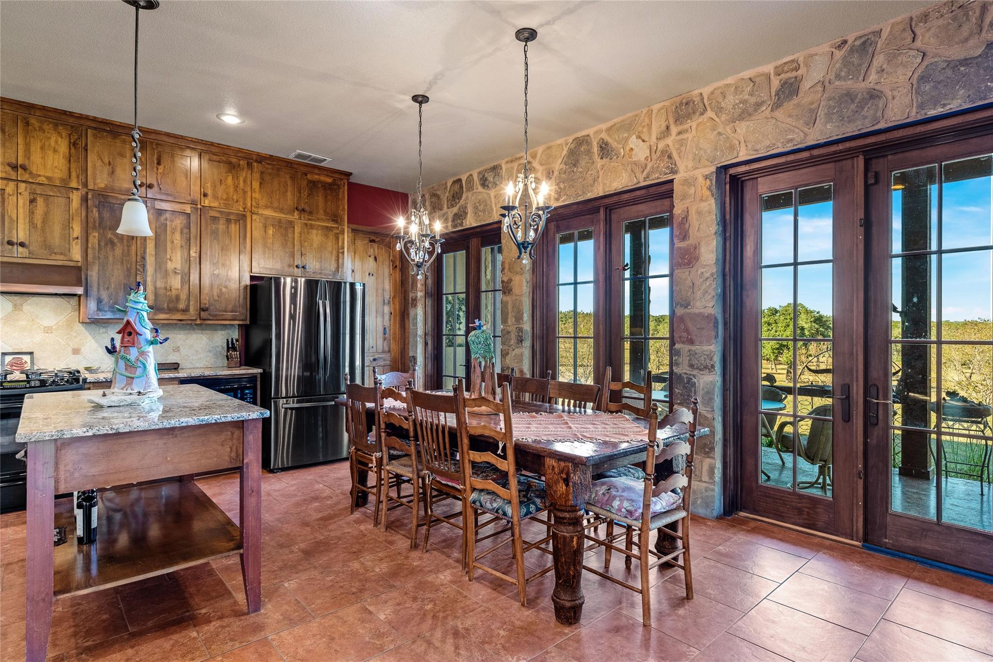 5059 Trainer Wuest Rd, Blanco, TX 78606