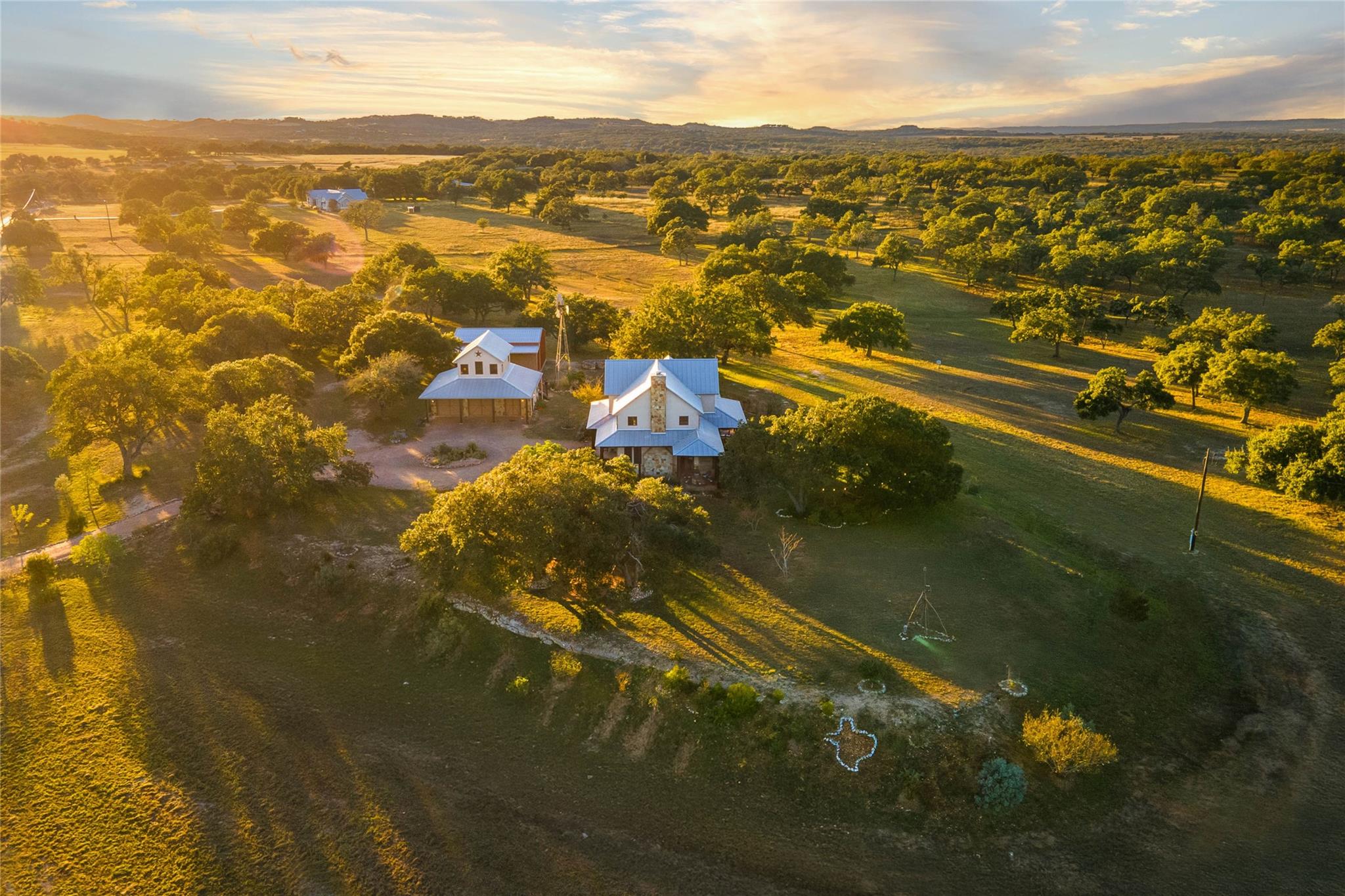 5059 Trainer Wuest Rd, Blanco, TX 78606