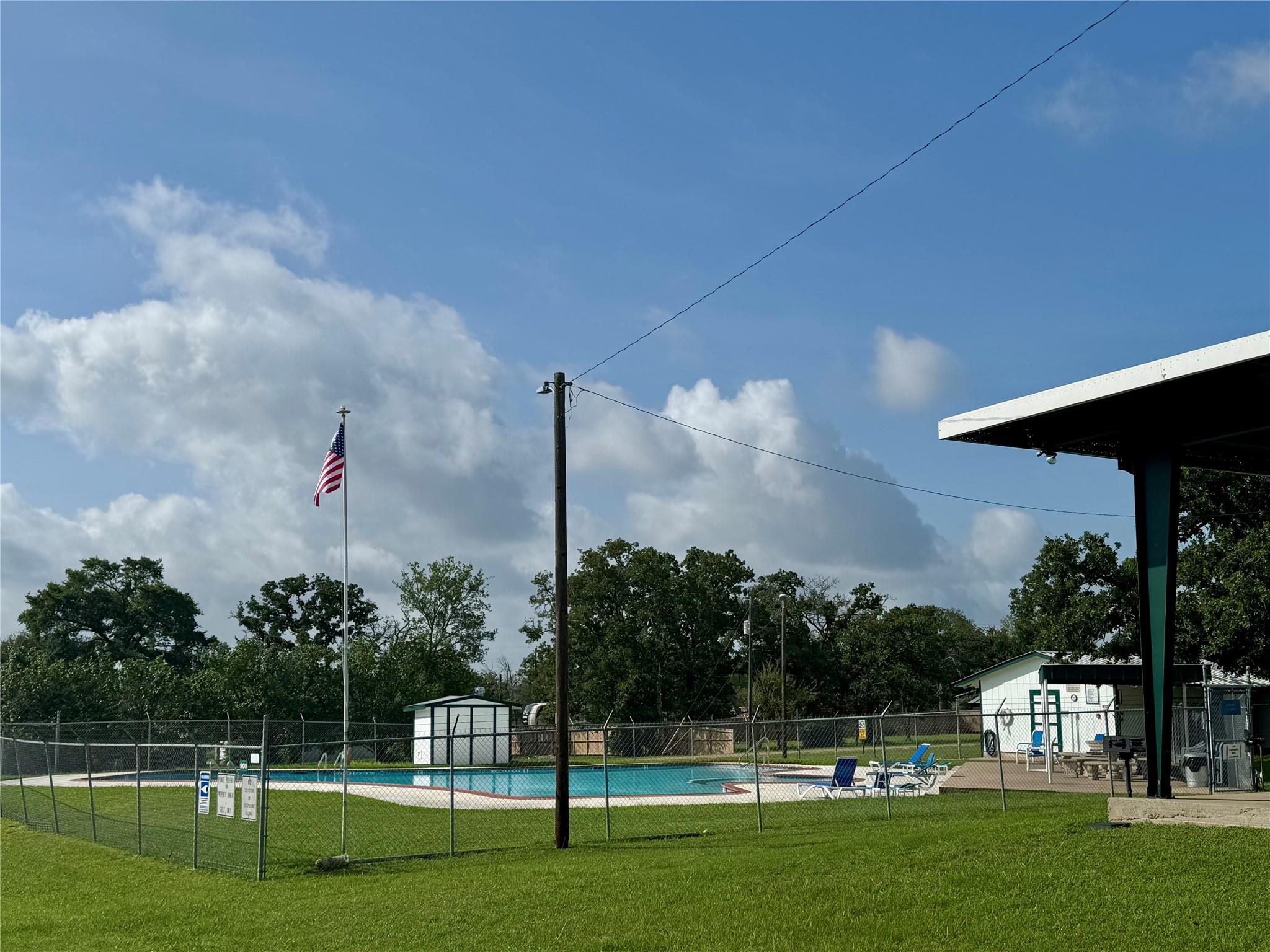 Lots 569-573 Pond St, Somerville, TX 77879