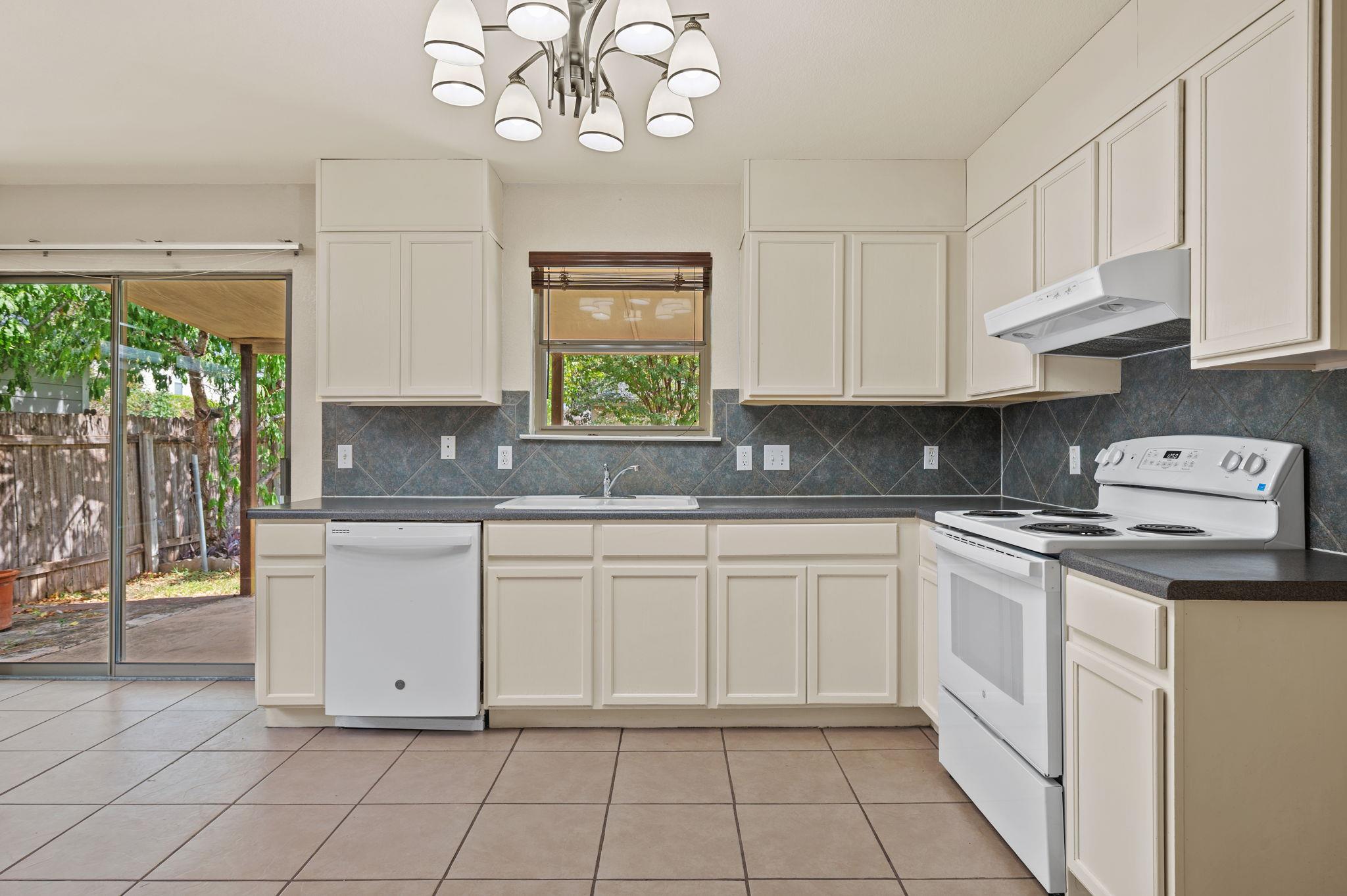 79 Jan Ln, Georgetown, TX 78626