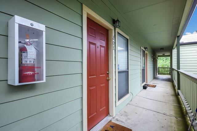 3206 King St # 203, Austin, TX 78705