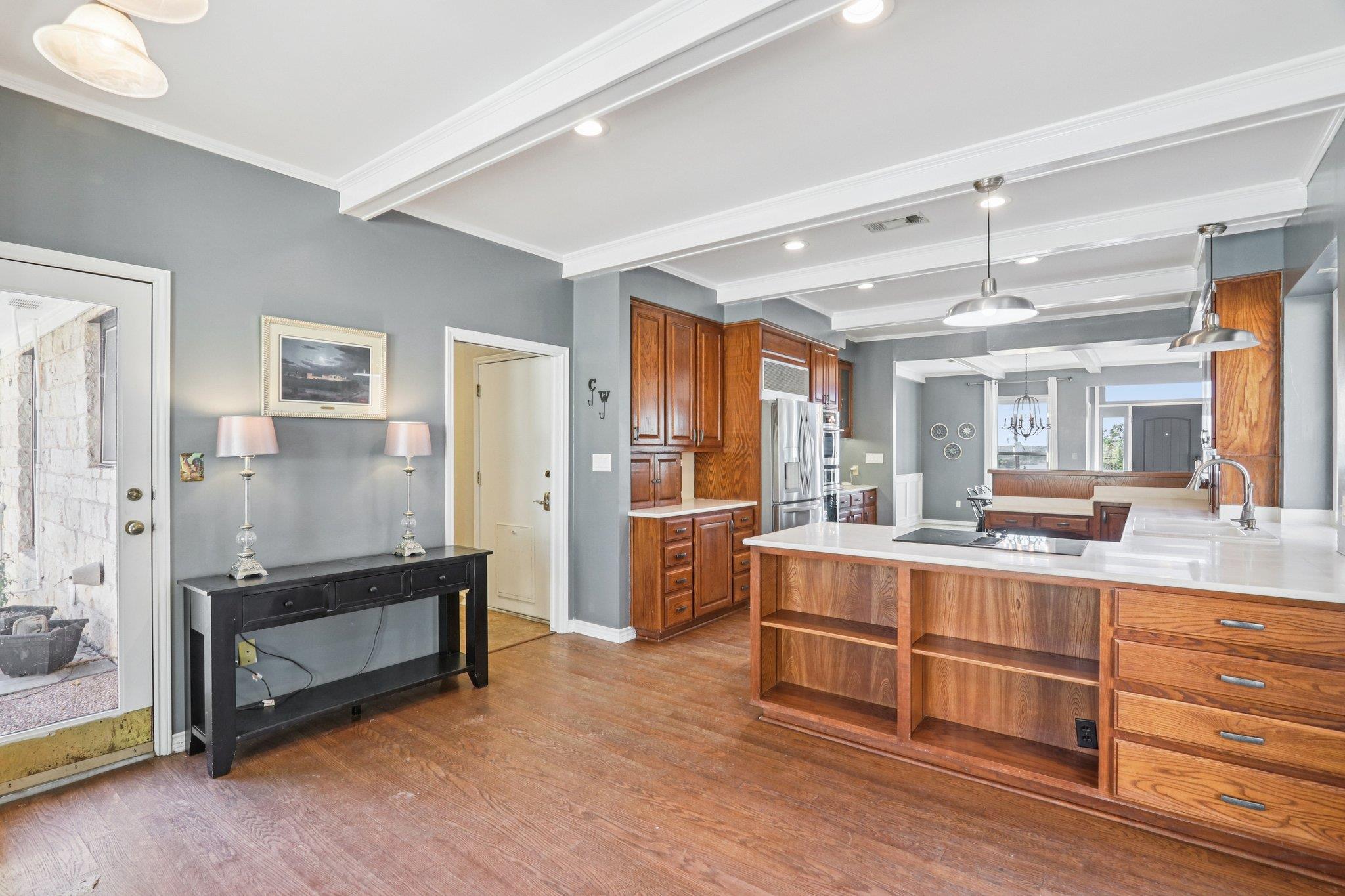 5101 Country Club Dr, Lago Vista, TX 78645