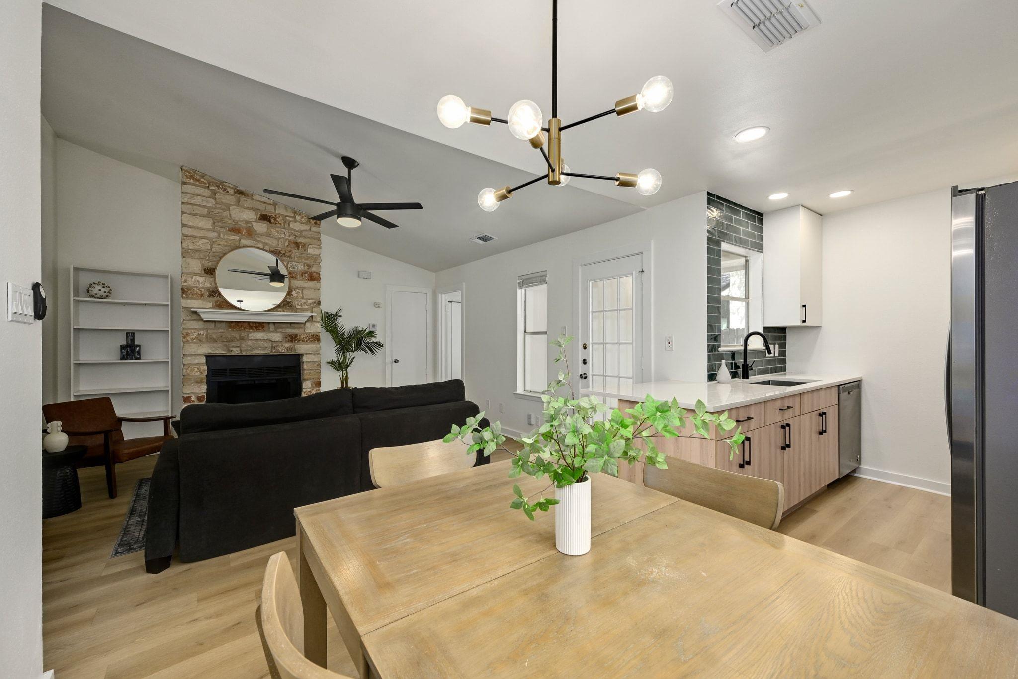 12820 Tomanet Trl # A & B, Austin, TX 78727