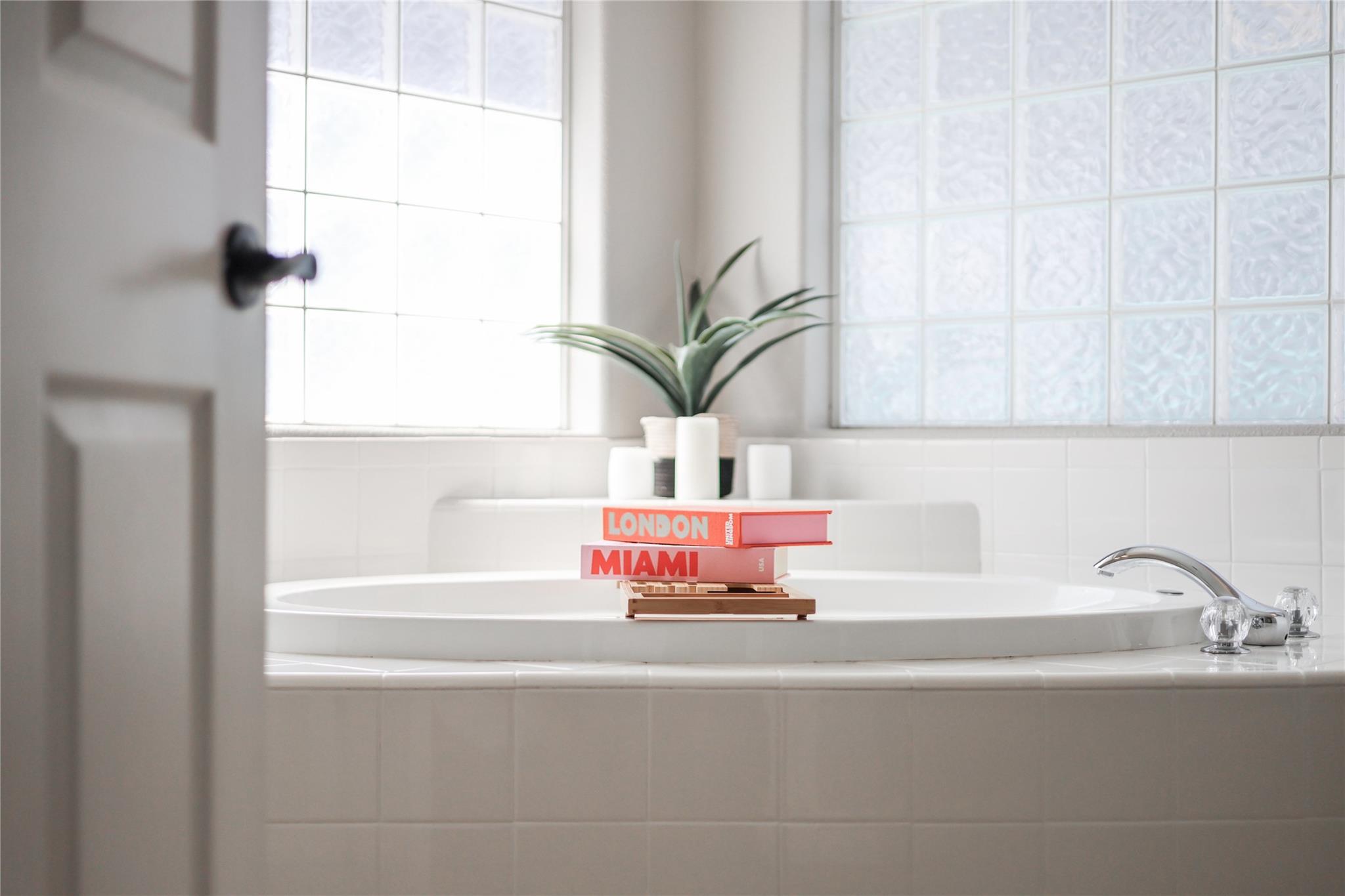 8313 Timber Trl, Lago Vista, TX 78645