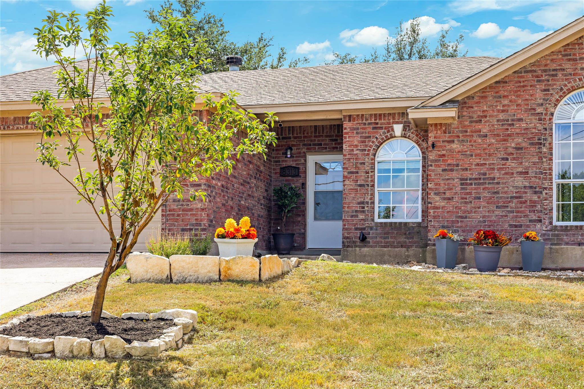 8313 Timber Trl, Lago Vista, TX 78645