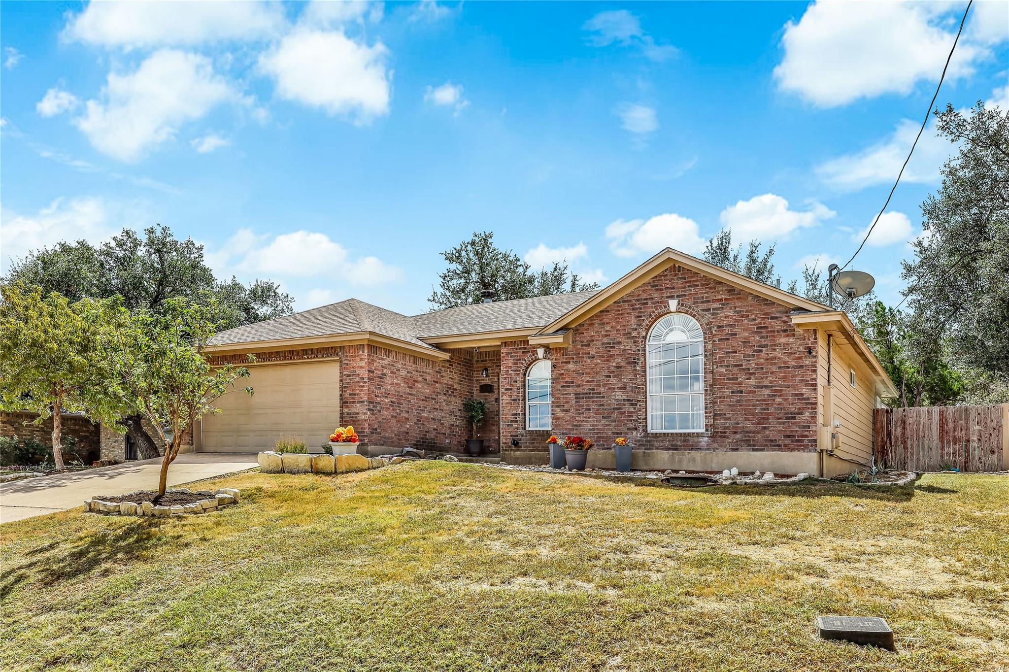 8313 Timber Trl, Lago Vista, TX 78645