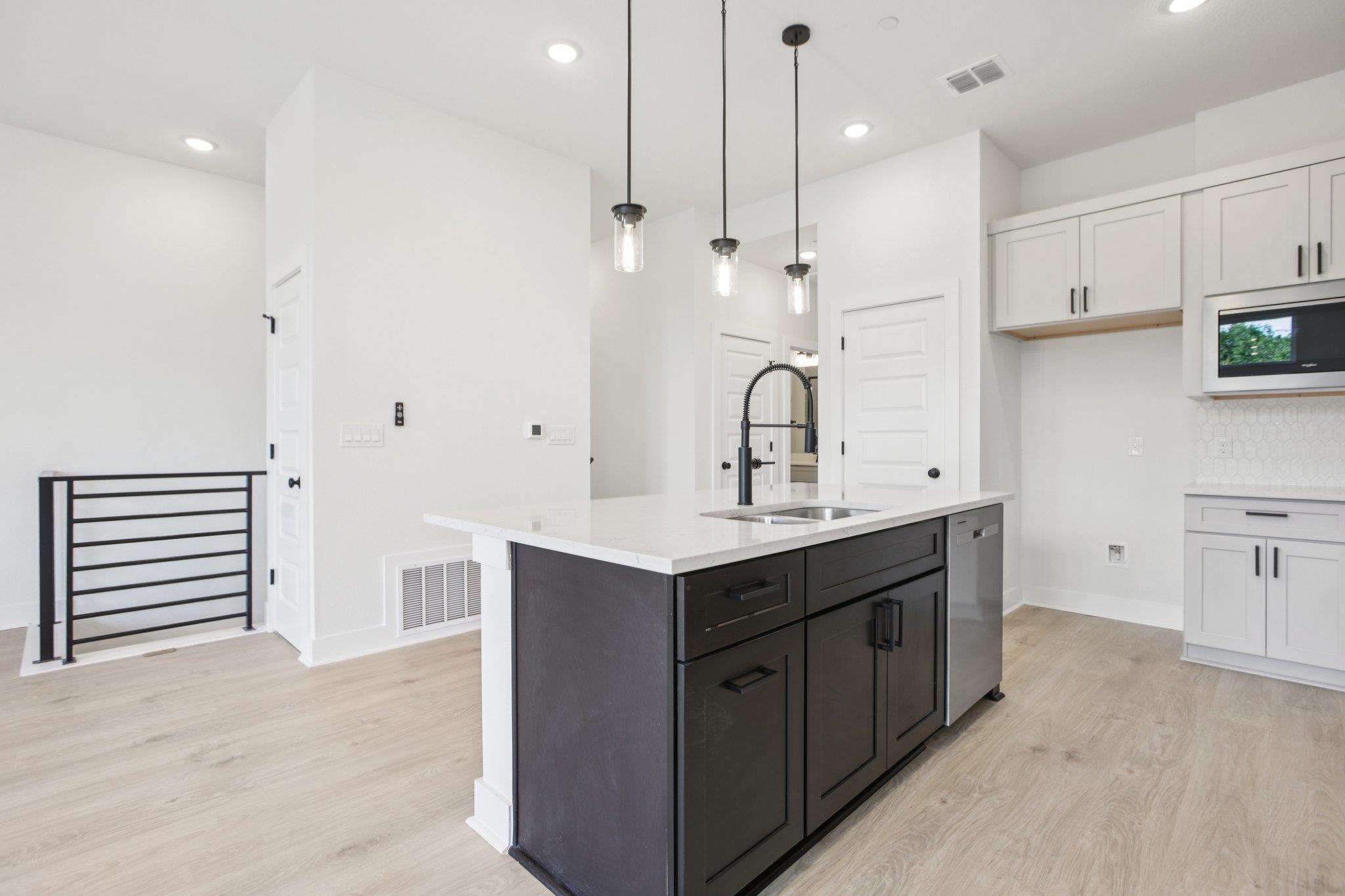 200 W 56th St # 1103, Austin, TX 78751