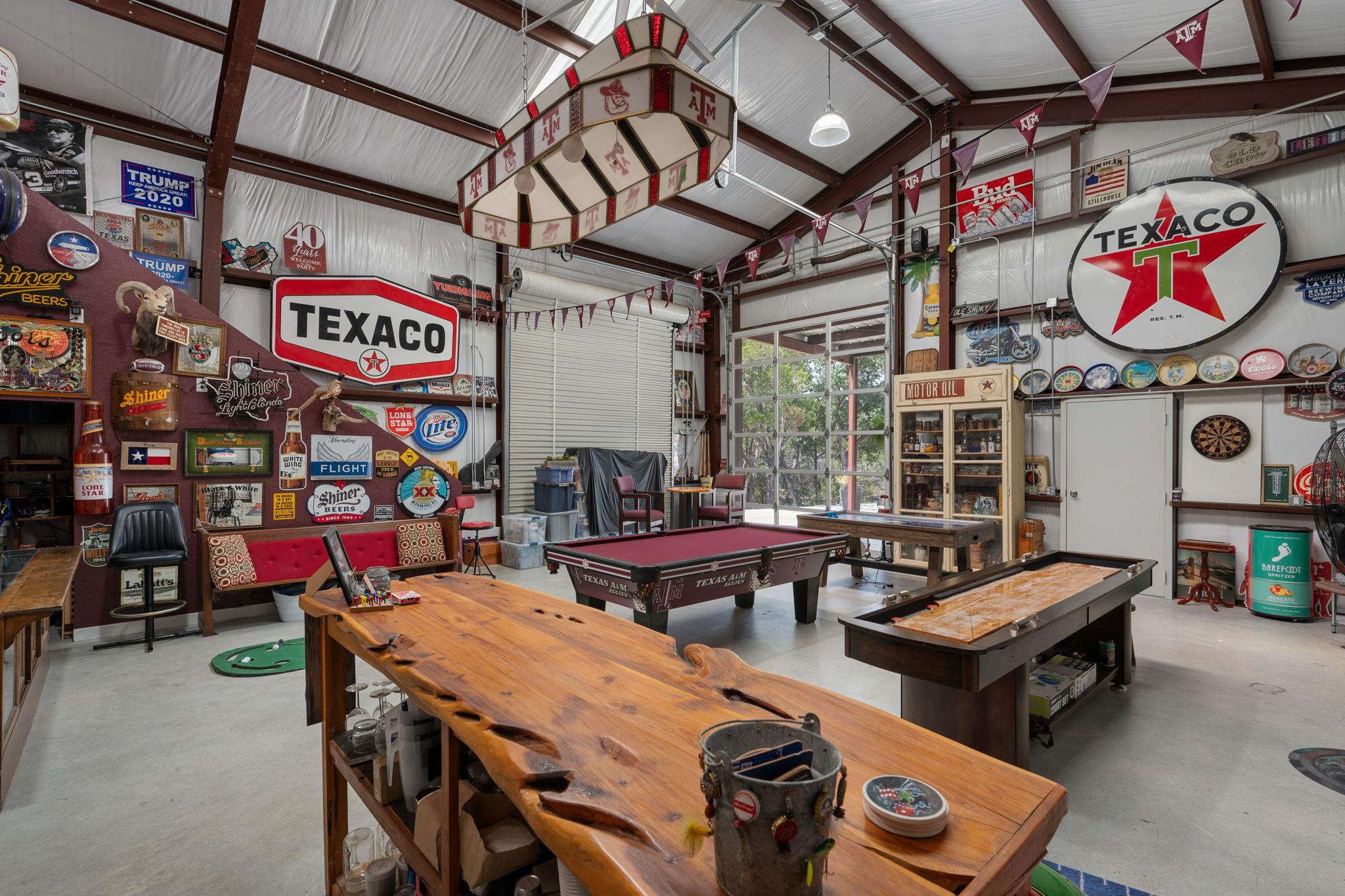 864 Coyote Ridge Dr, Spring Branch, TX 78070