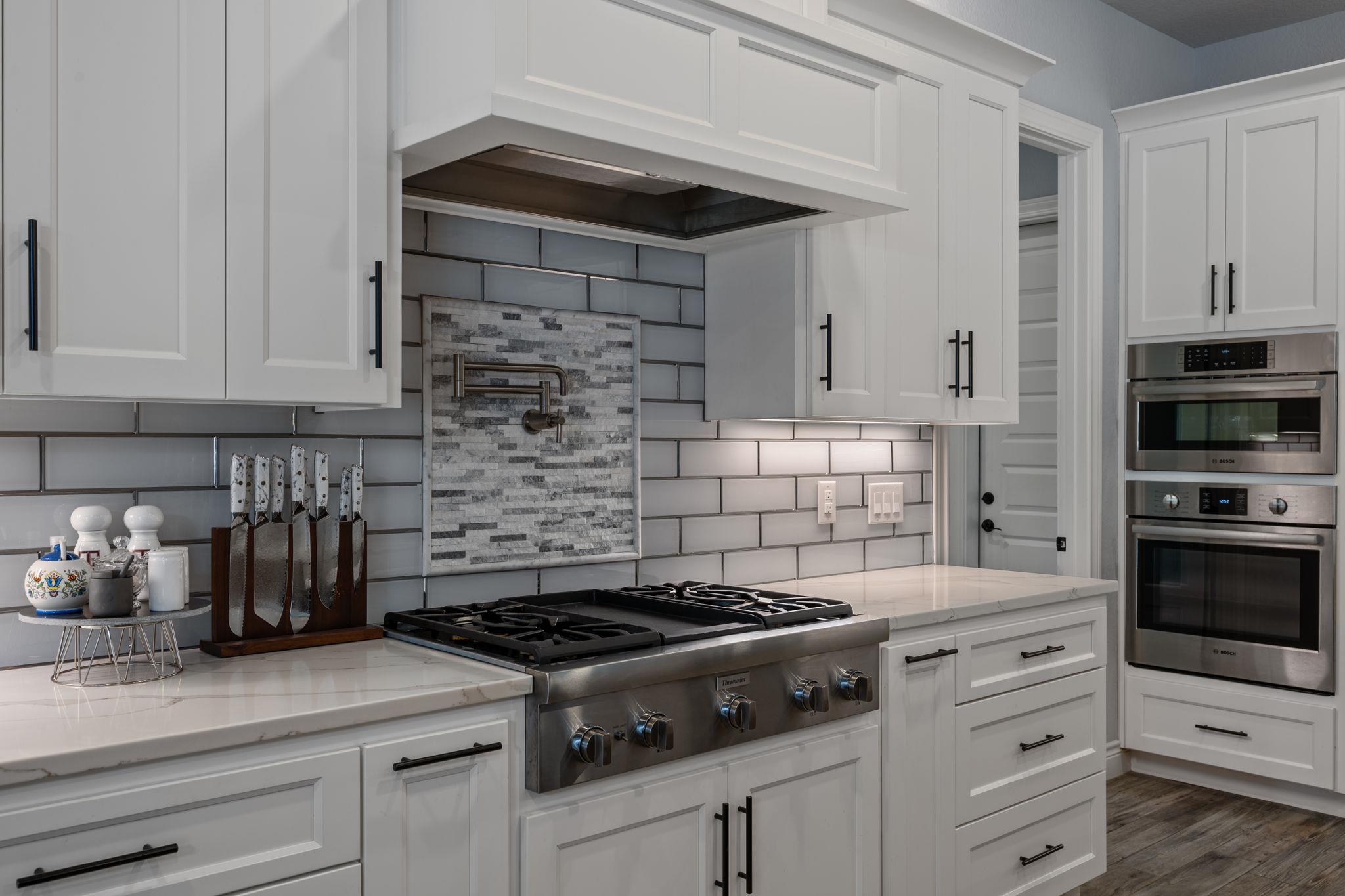 864 Coyote Ridge Dr, Spring Branch, TX 78070