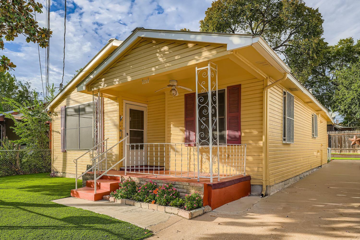 2308 Santa Rita St, Austin, TX 78702