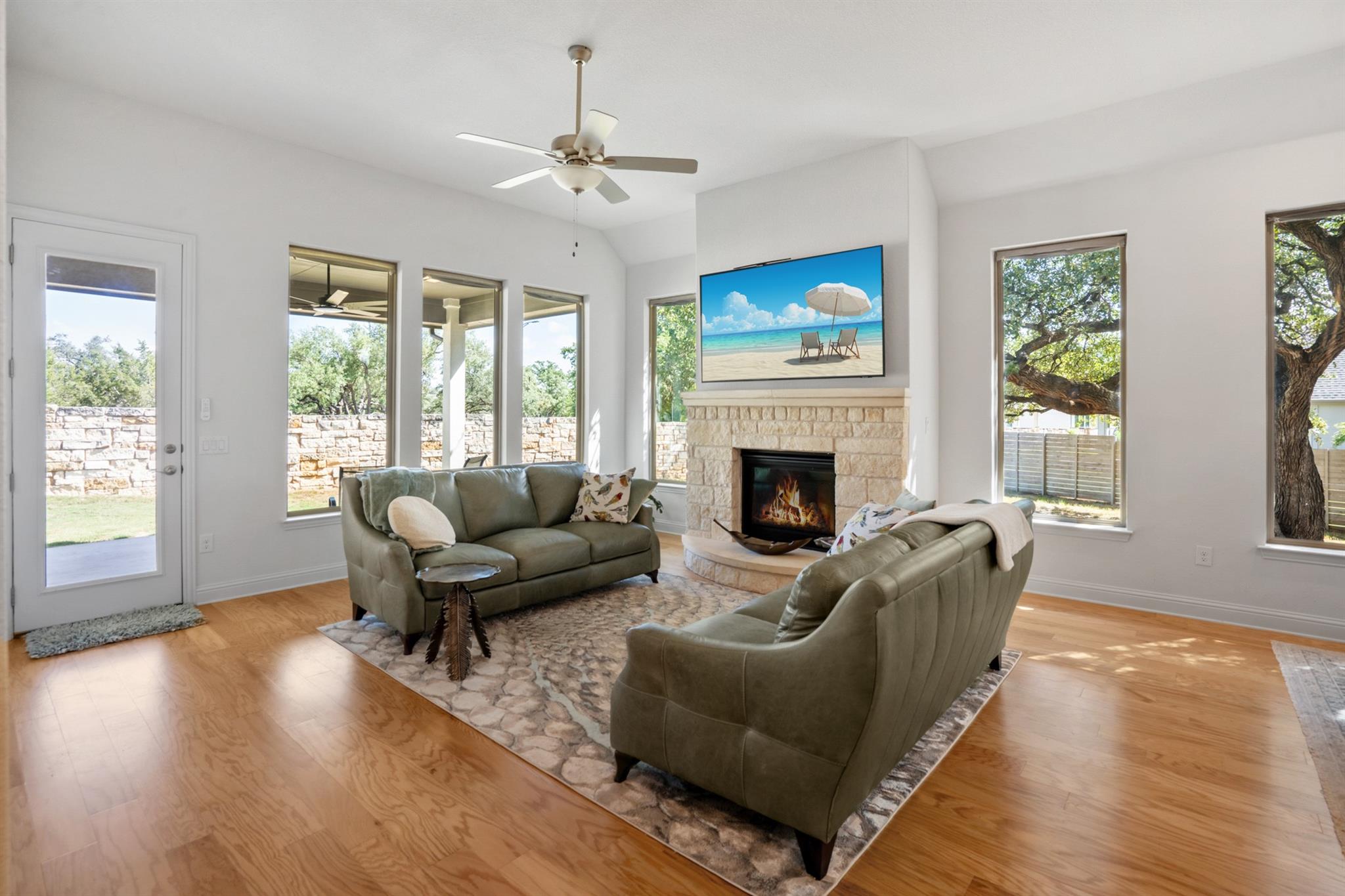 224 Diamondback Dr, Georgetown, TX 78628