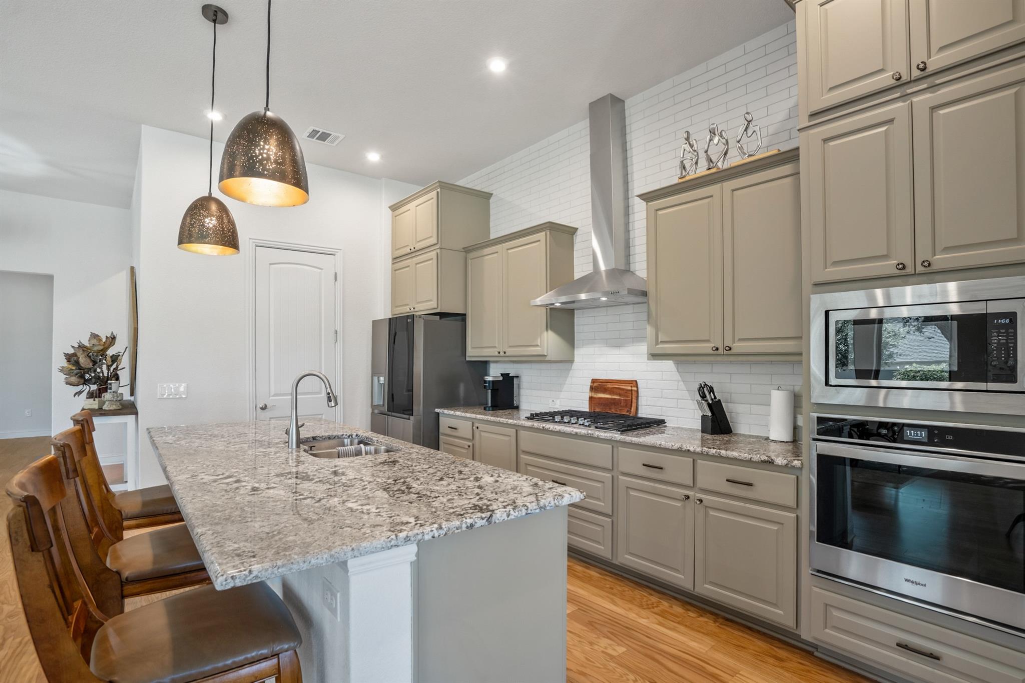 224 Diamondback Dr, Georgetown, TX 78628