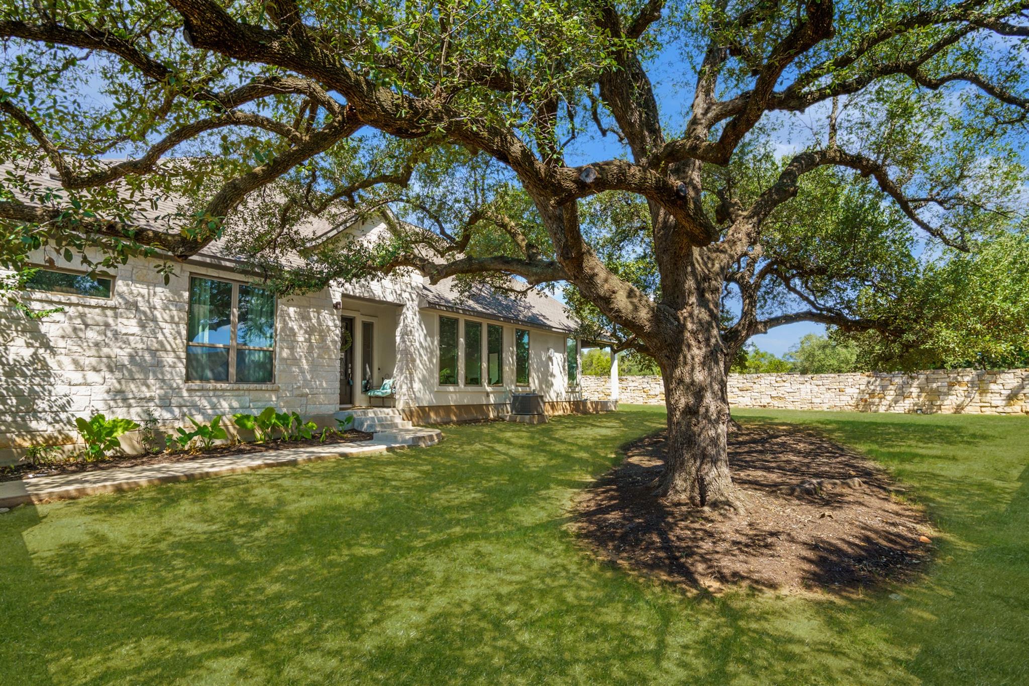 224 Diamondback Dr, Georgetown, TX 78628