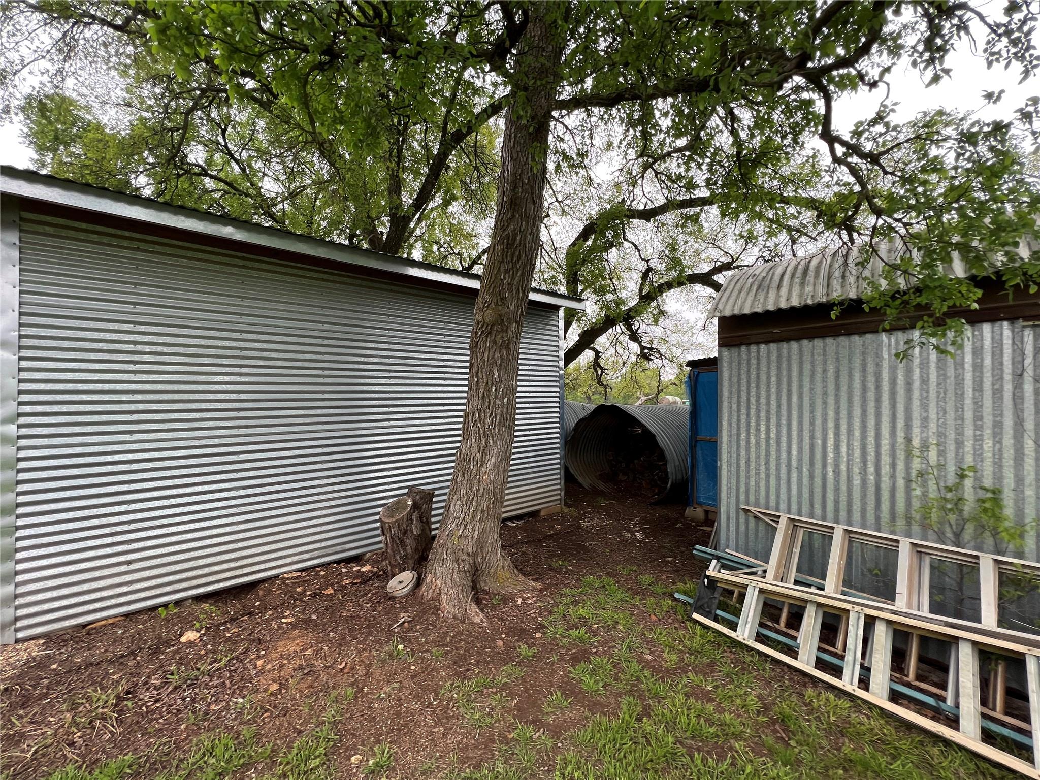 2700 County Road 305, Jarrell, TX 76537