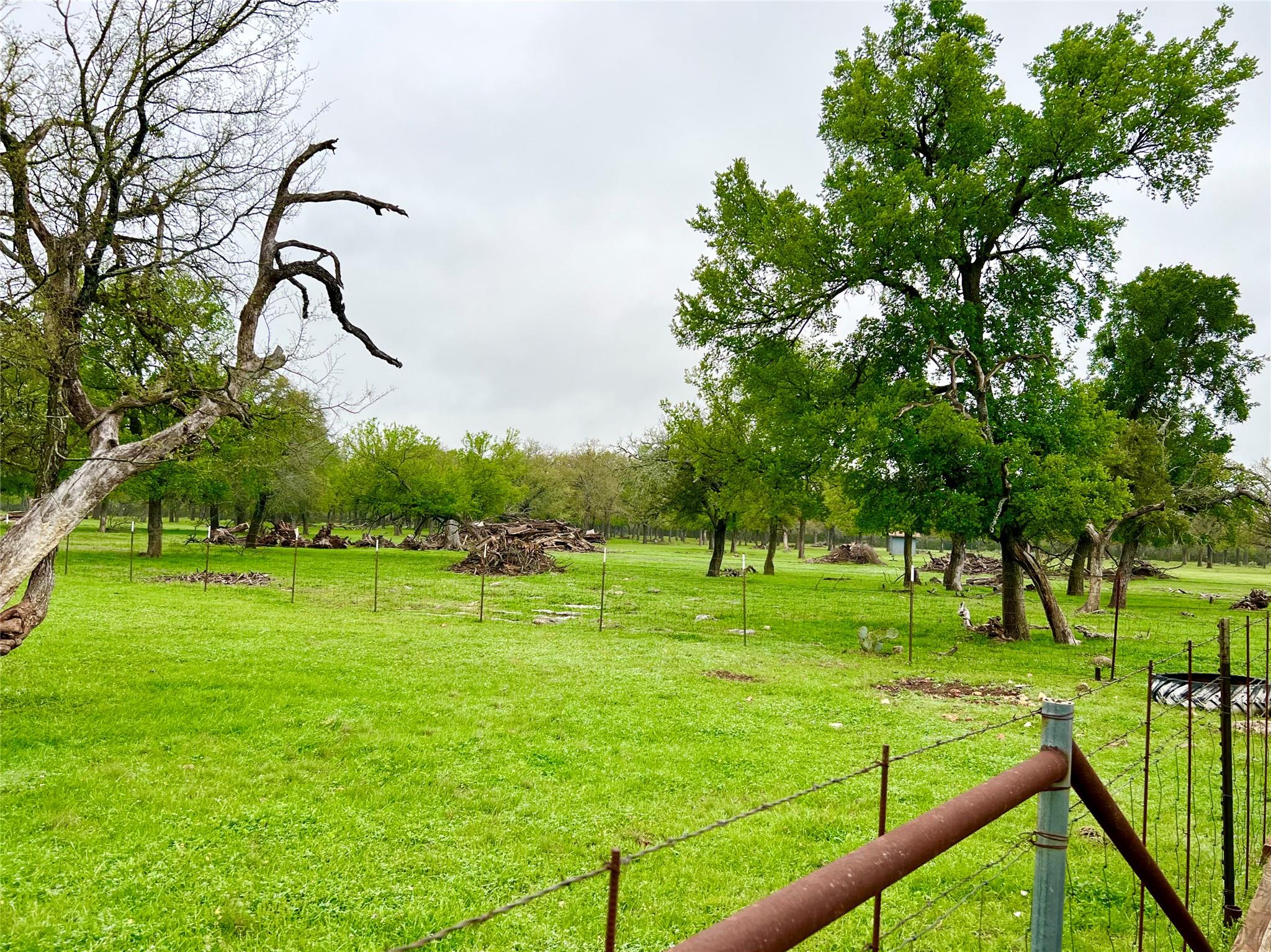 2700 County Road 305, Jarrell, TX 76537