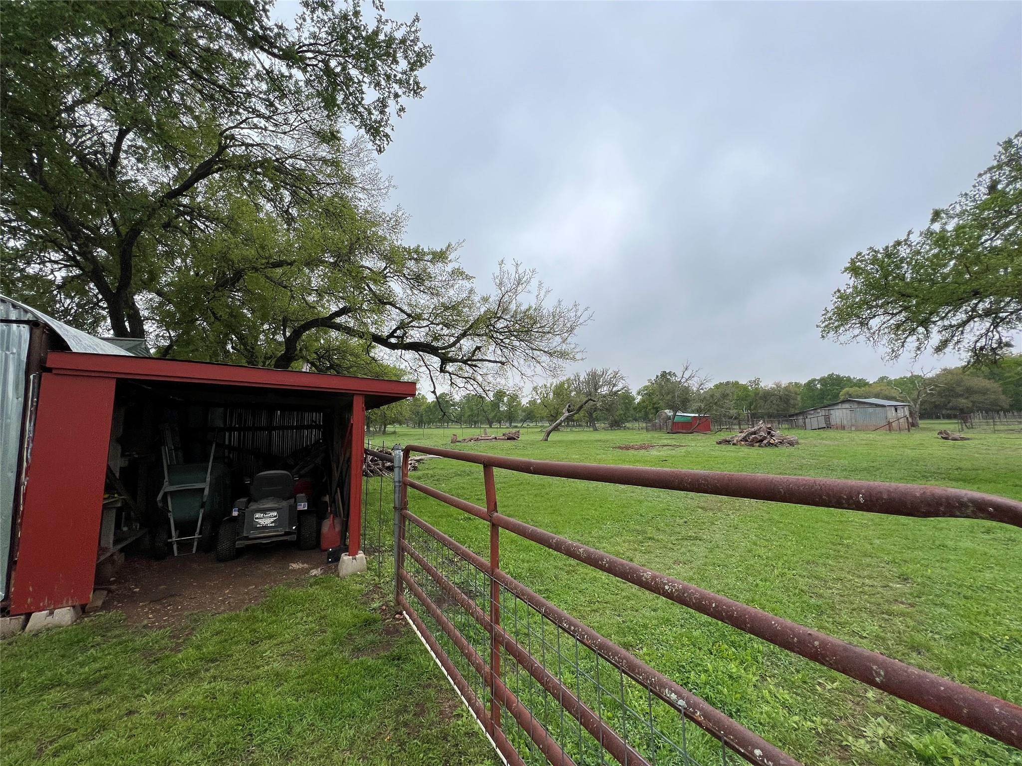 2700 County Road 305, Jarrell, TX 76537