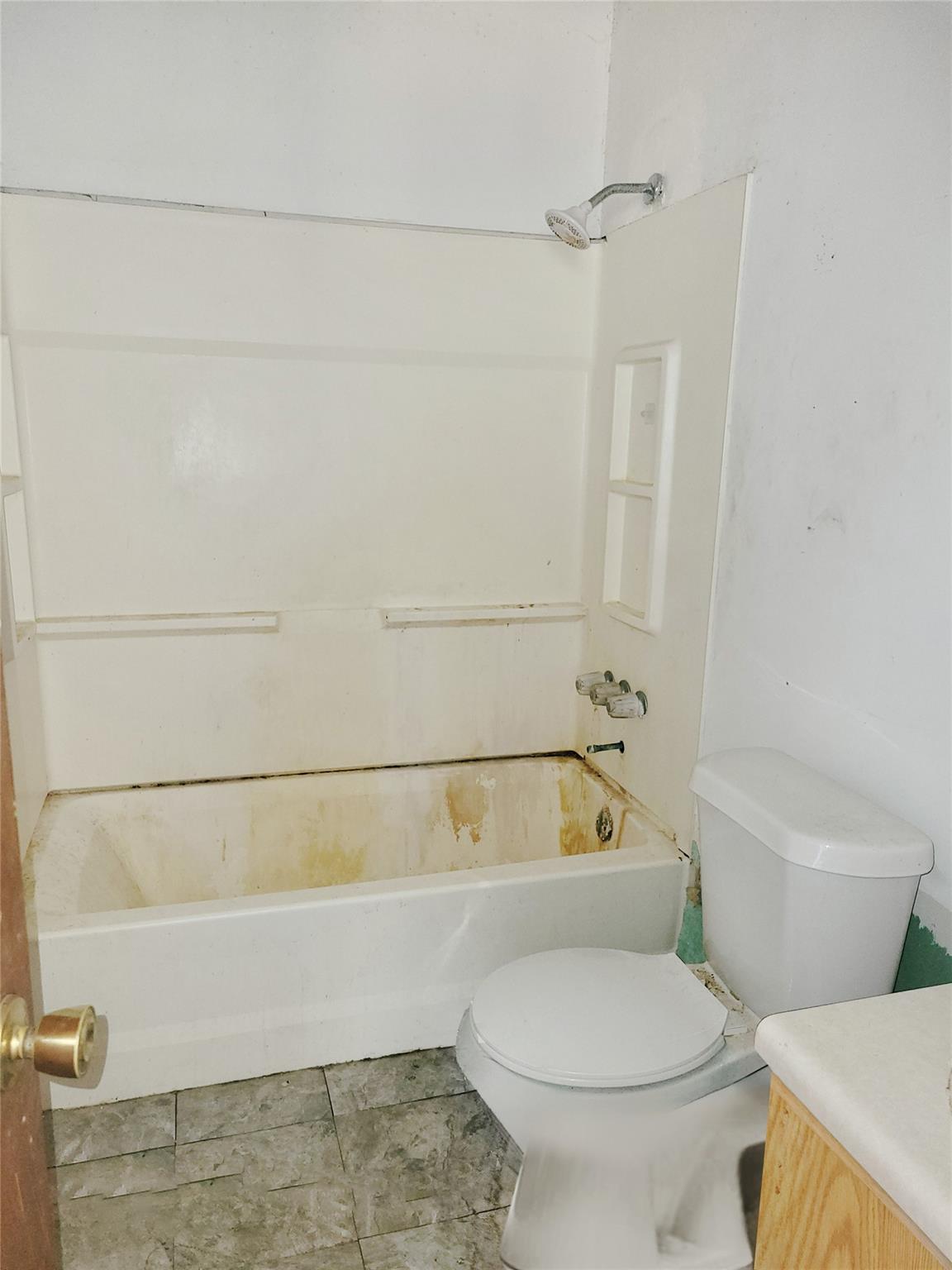 747 Chamberlin Rd, Dale, TX 78616