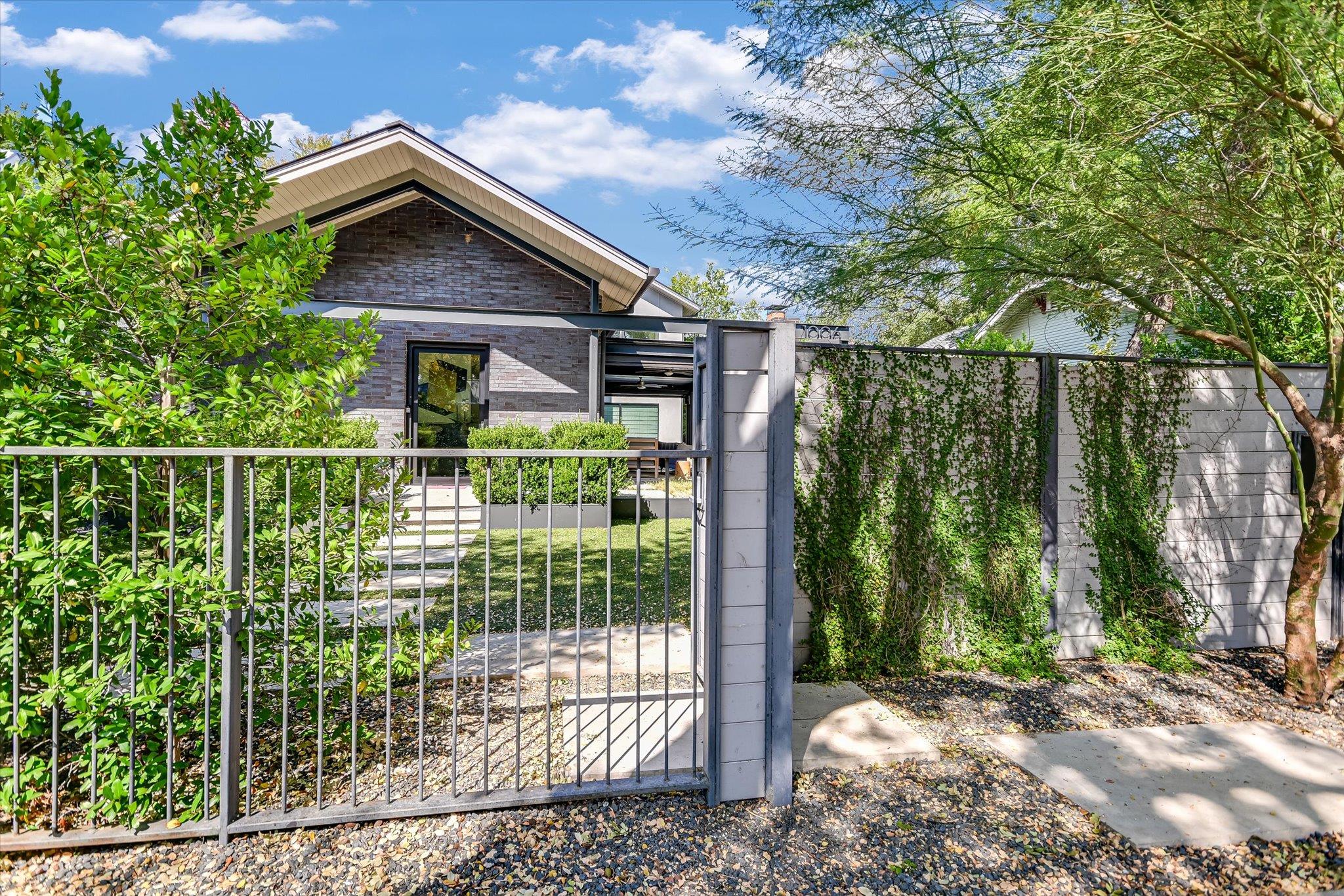 1006 Elm St, Austin, TX 78703