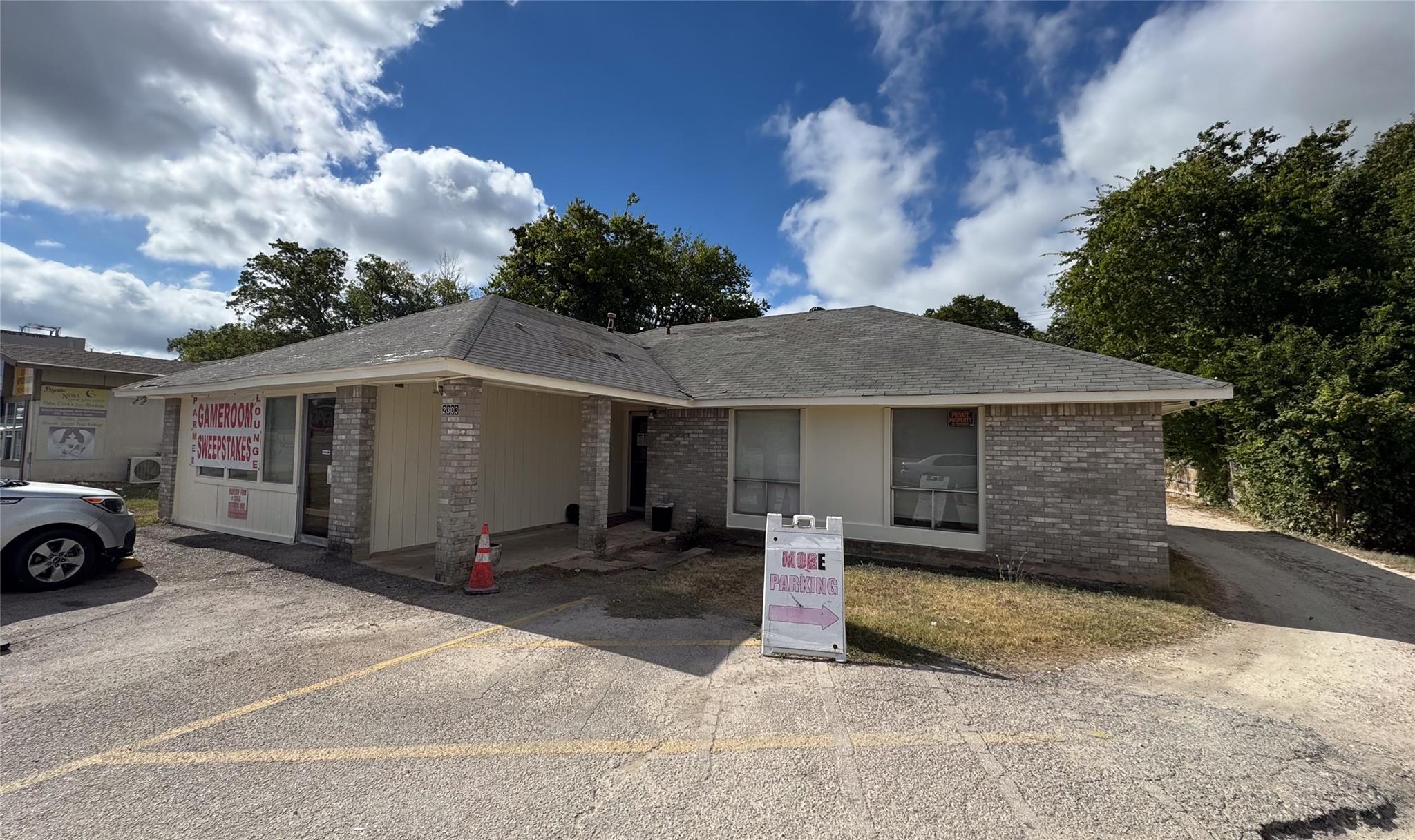 2303 W Parmer Ln, Austin, TX 78727