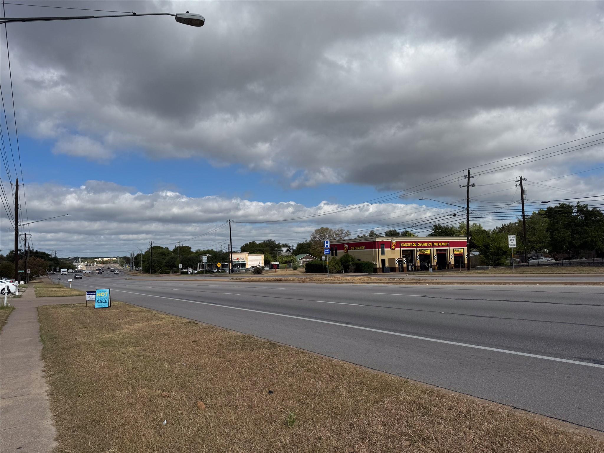 2303 W Parmer Ln, Austin, TX 78727