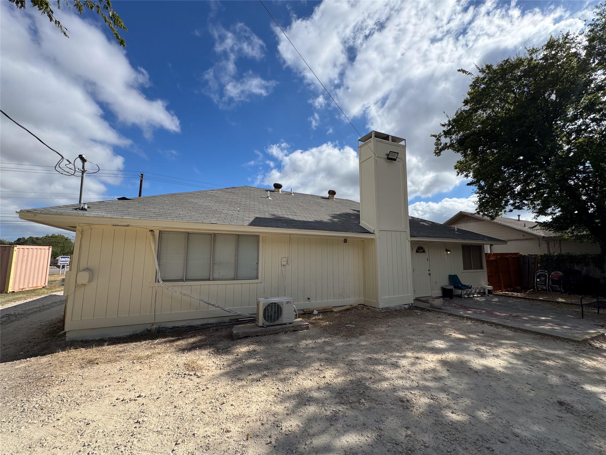 2303 W Parmer Ln, Austin, TX 78727