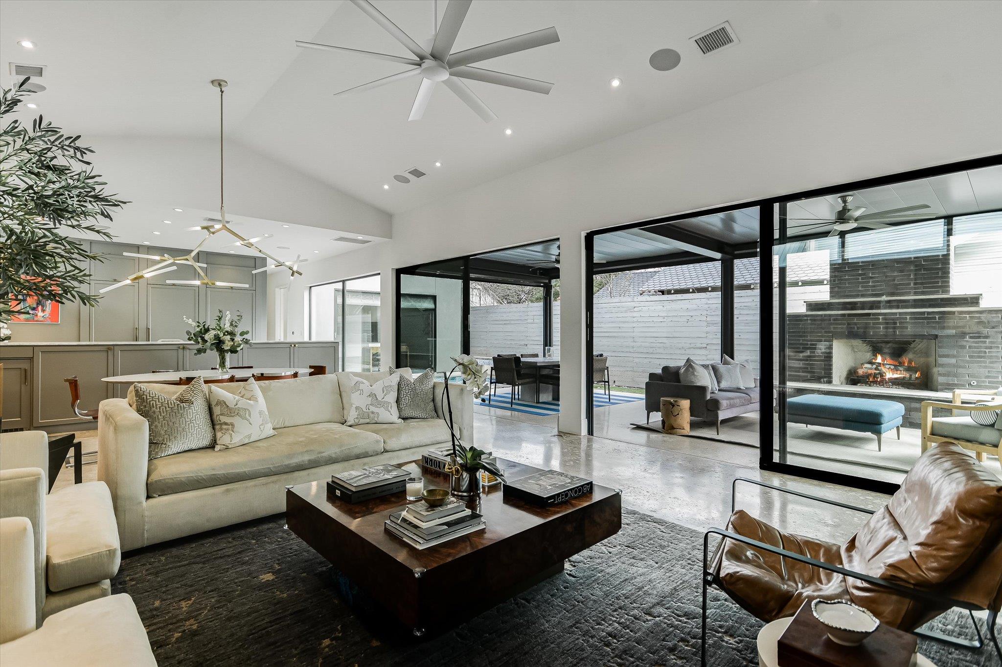 1006 Elm St, Austin, TX 78703