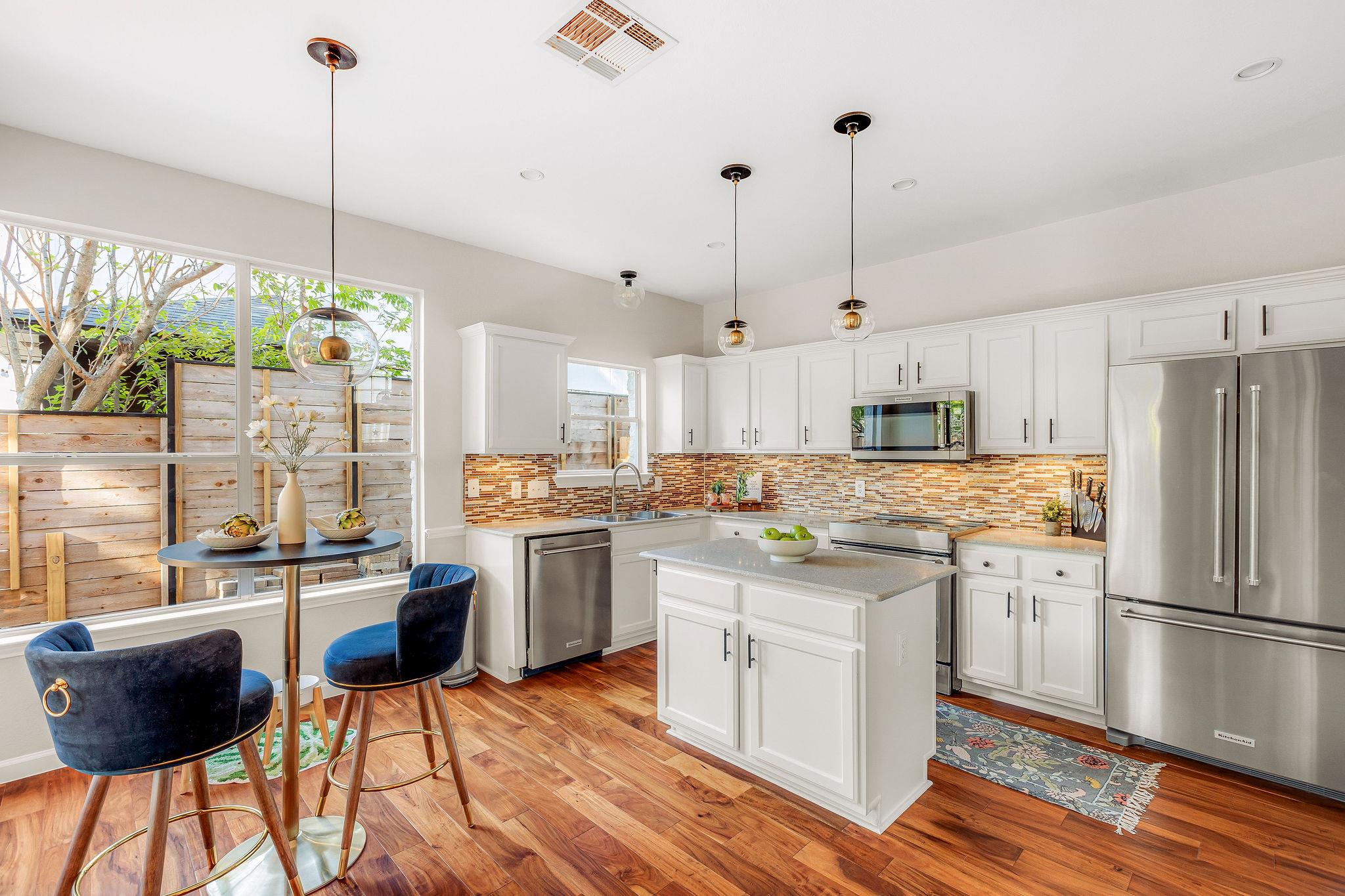 15527 Crissom Ln, Austin, TX 78728