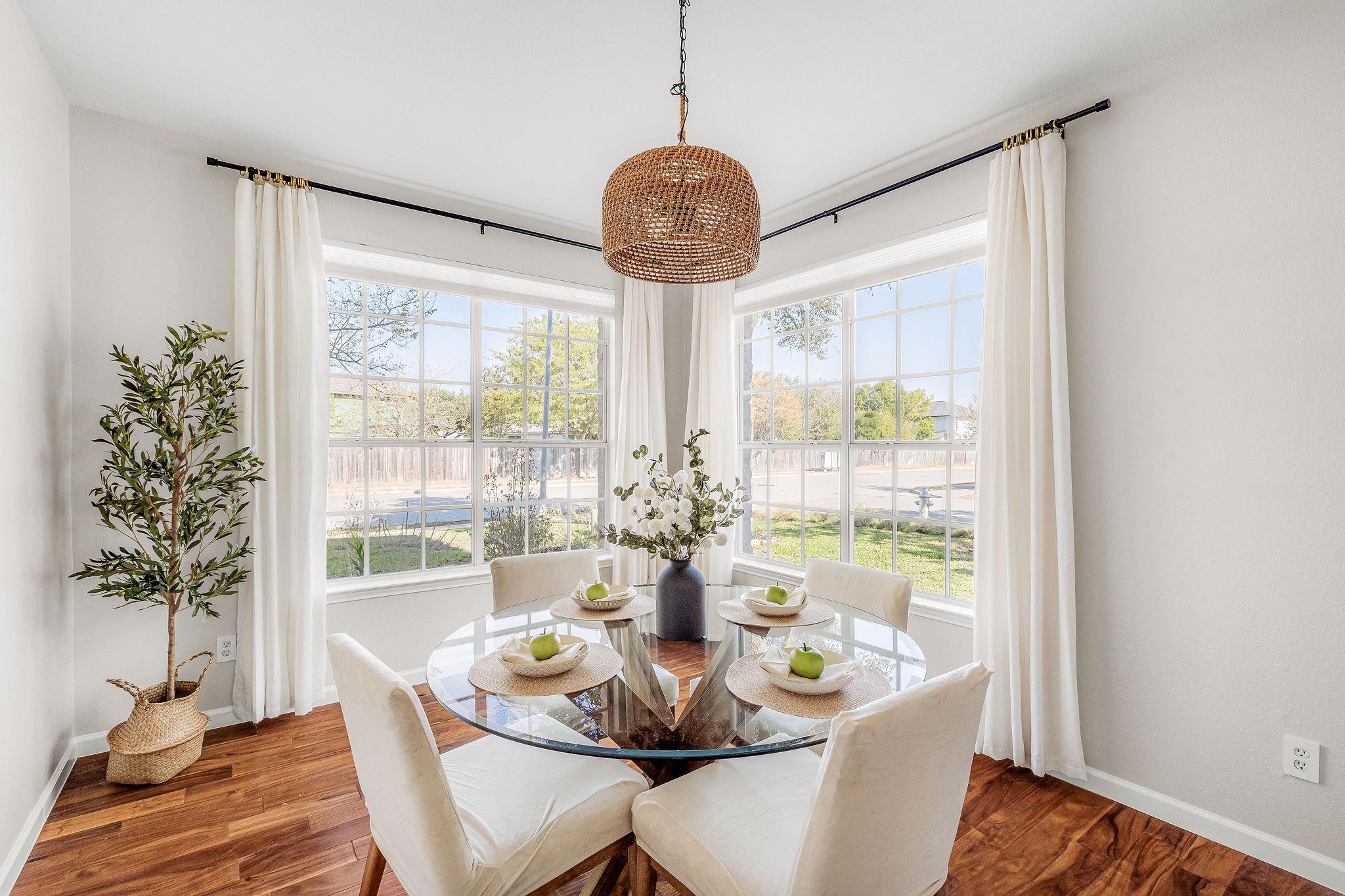 15527 Crissom Ln, Austin, TX 78728