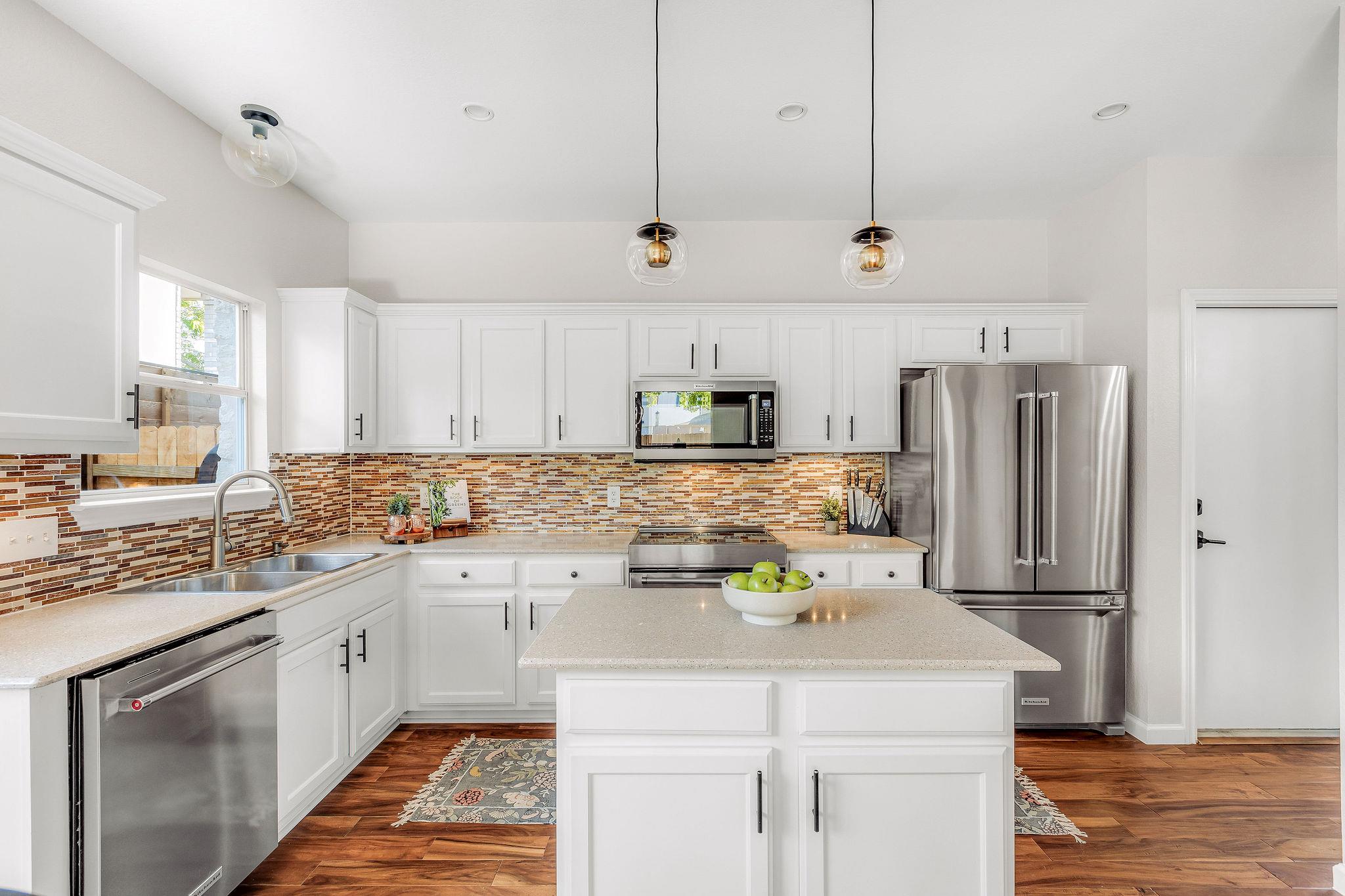 15527 Crissom Ln, Austin, TX 78728