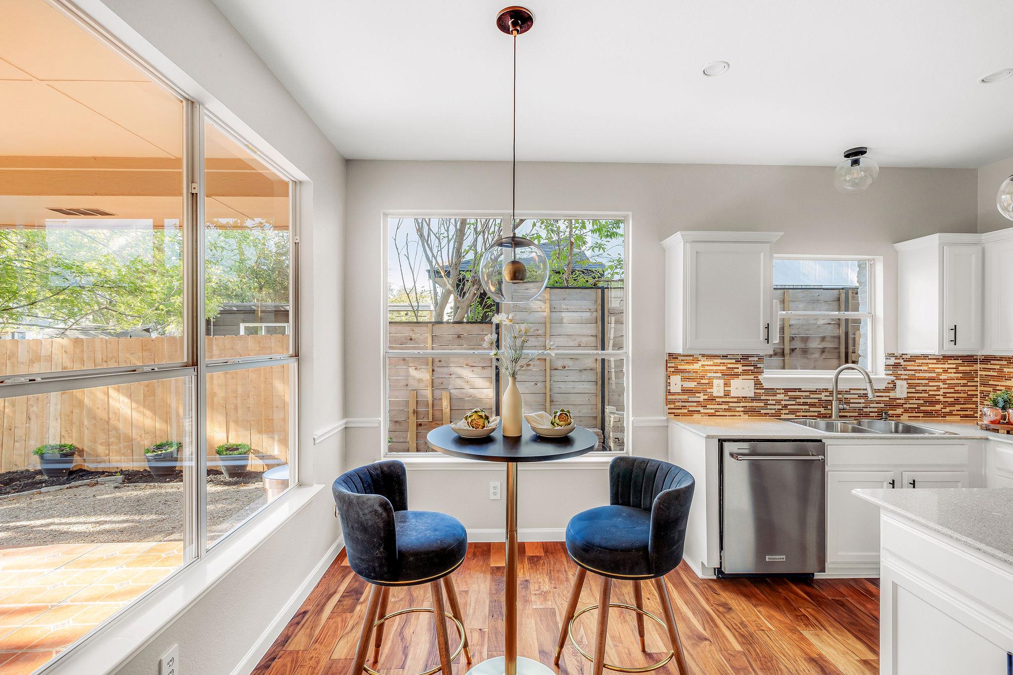 15527 Crissom Ln, Austin, TX 78728