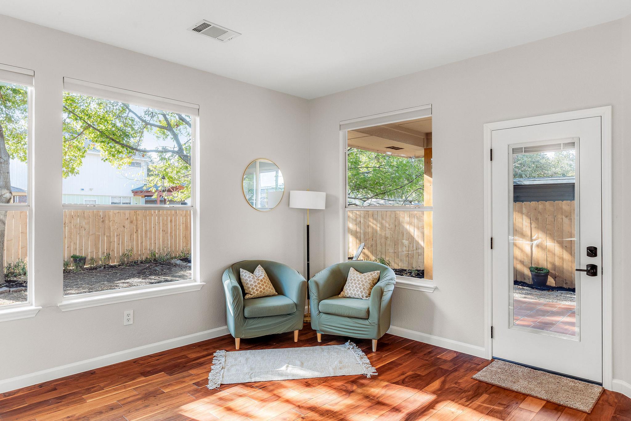 15527 Crissom Ln, Austin, TX 78728