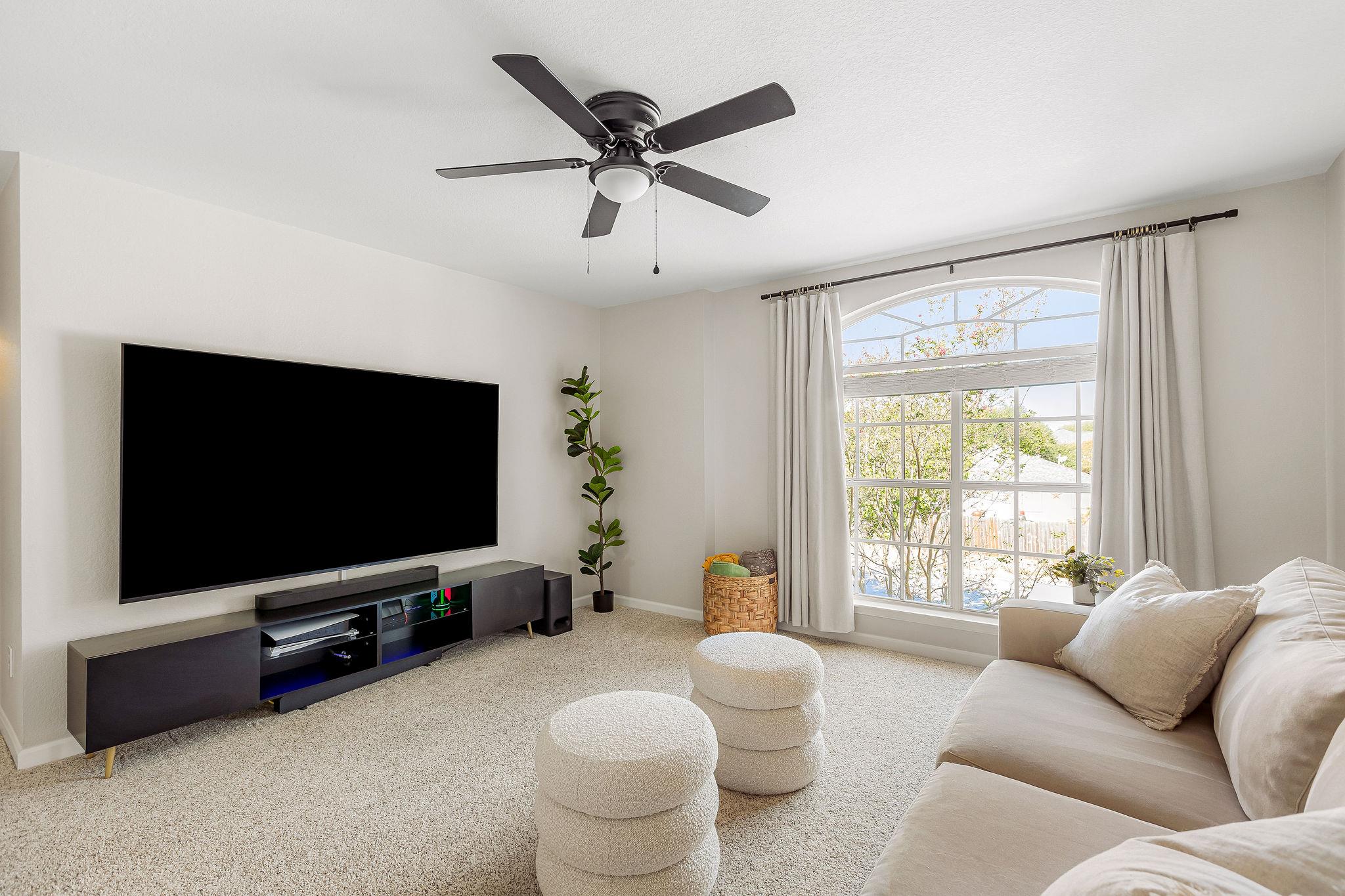 15527 Crissom Ln, Austin, TX 78728