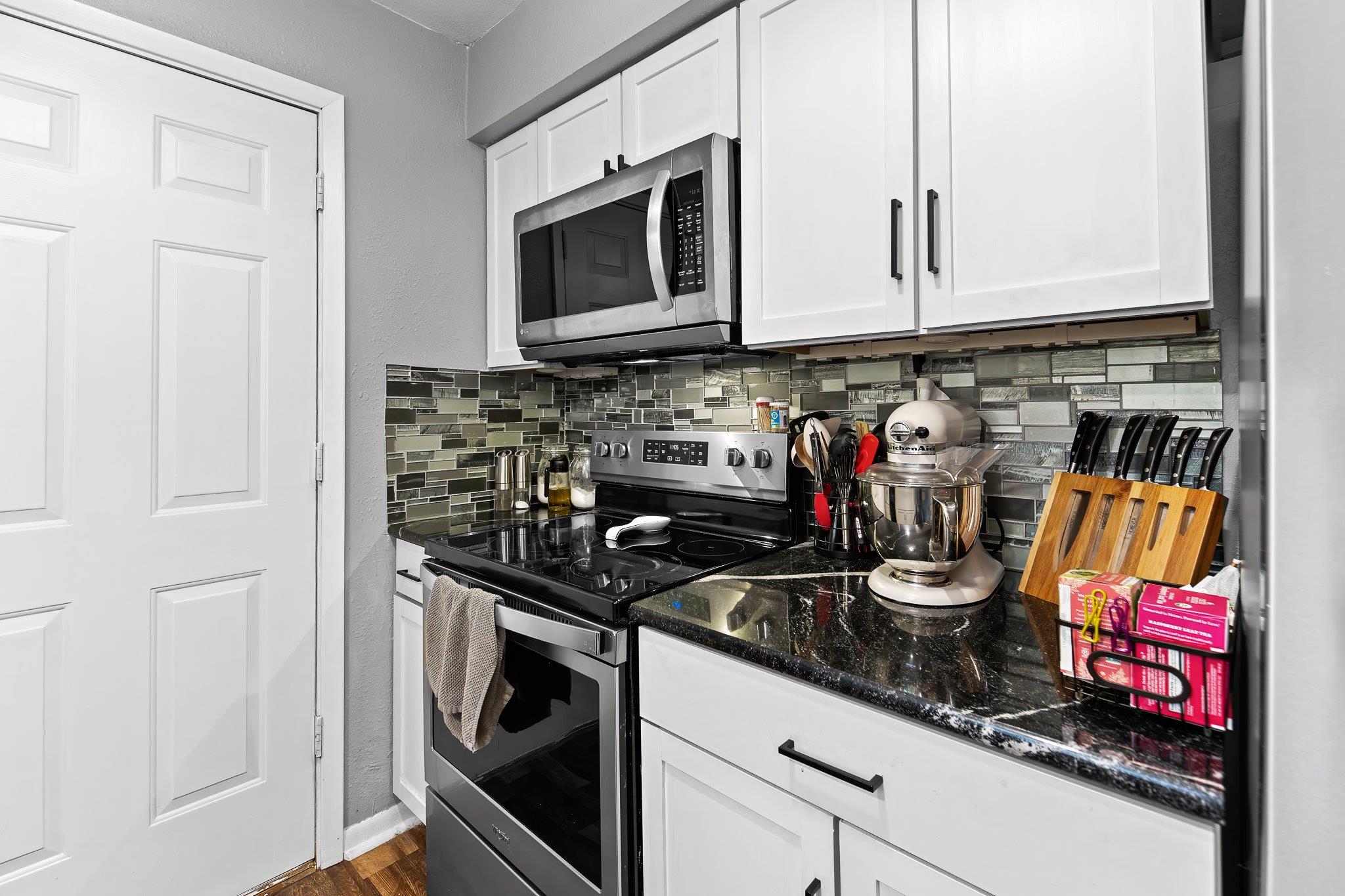 1905 Alcoa Ave, Rockdale, TX 76567