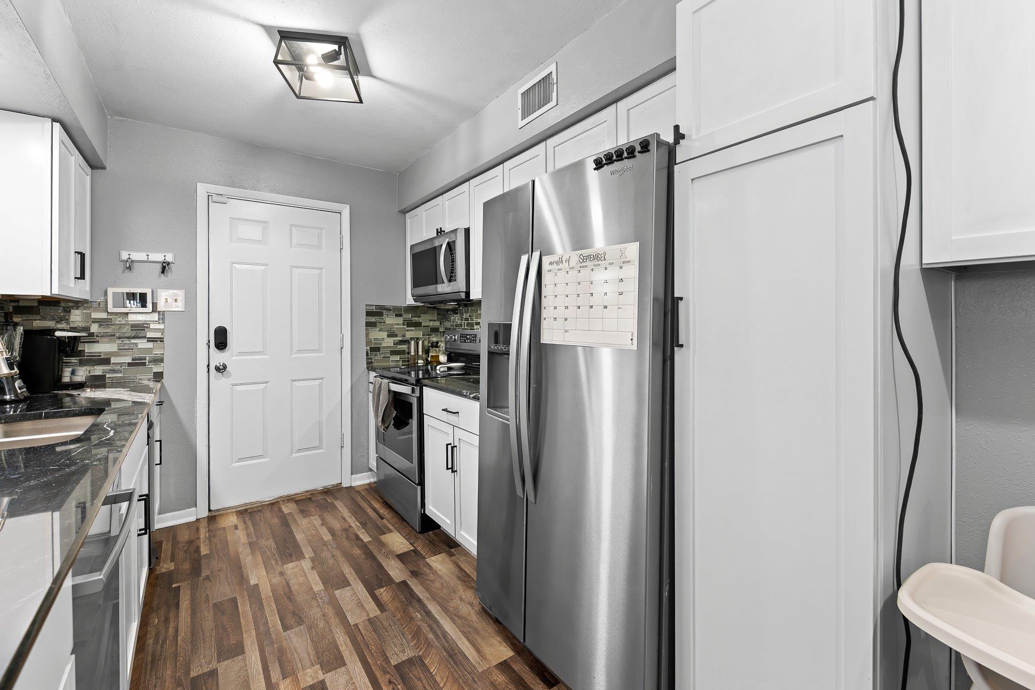 1905 Alcoa Ave, Rockdale, TX 76567