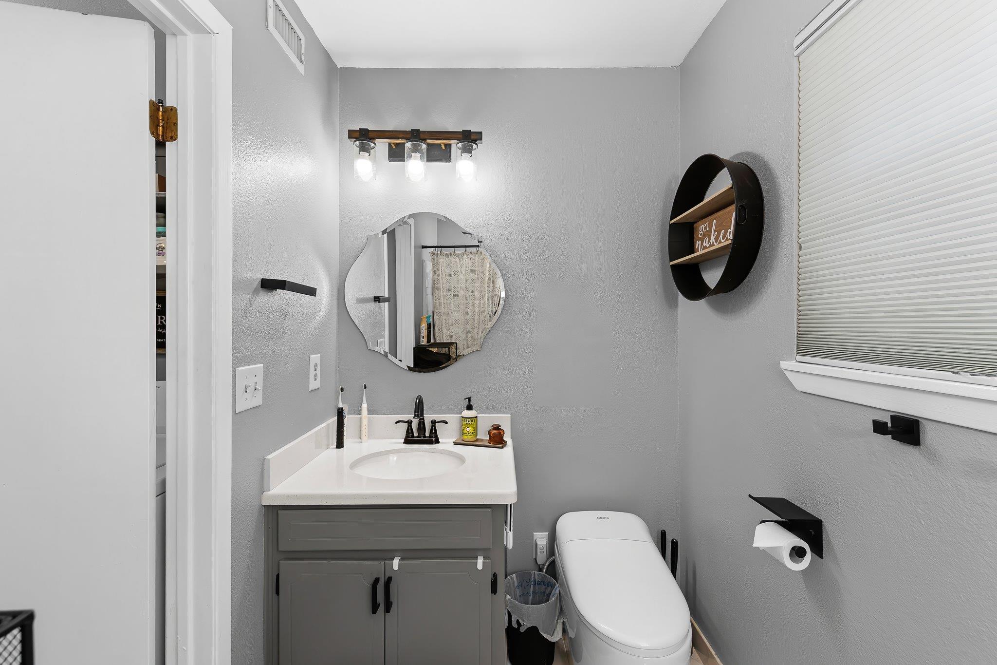 1905 Alcoa Ave, Rockdale, TX 76567