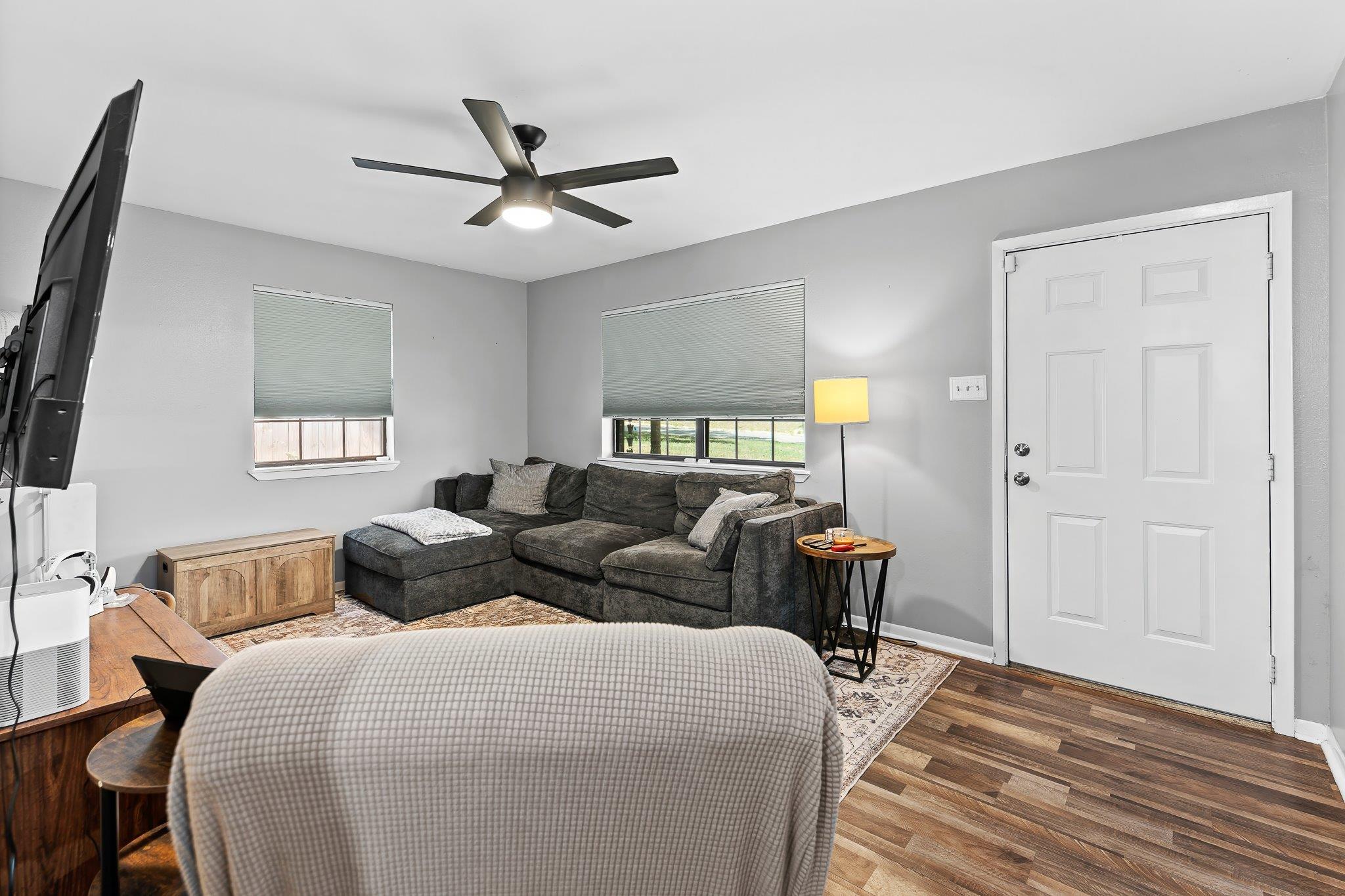 1905 Alcoa Ave, Rockdale, TX 76567