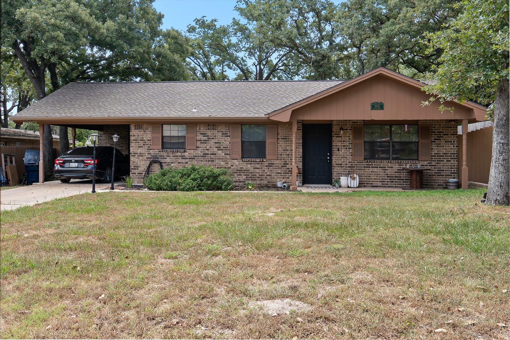 1905 Alcoa Ave, Rockdale, TX 76567