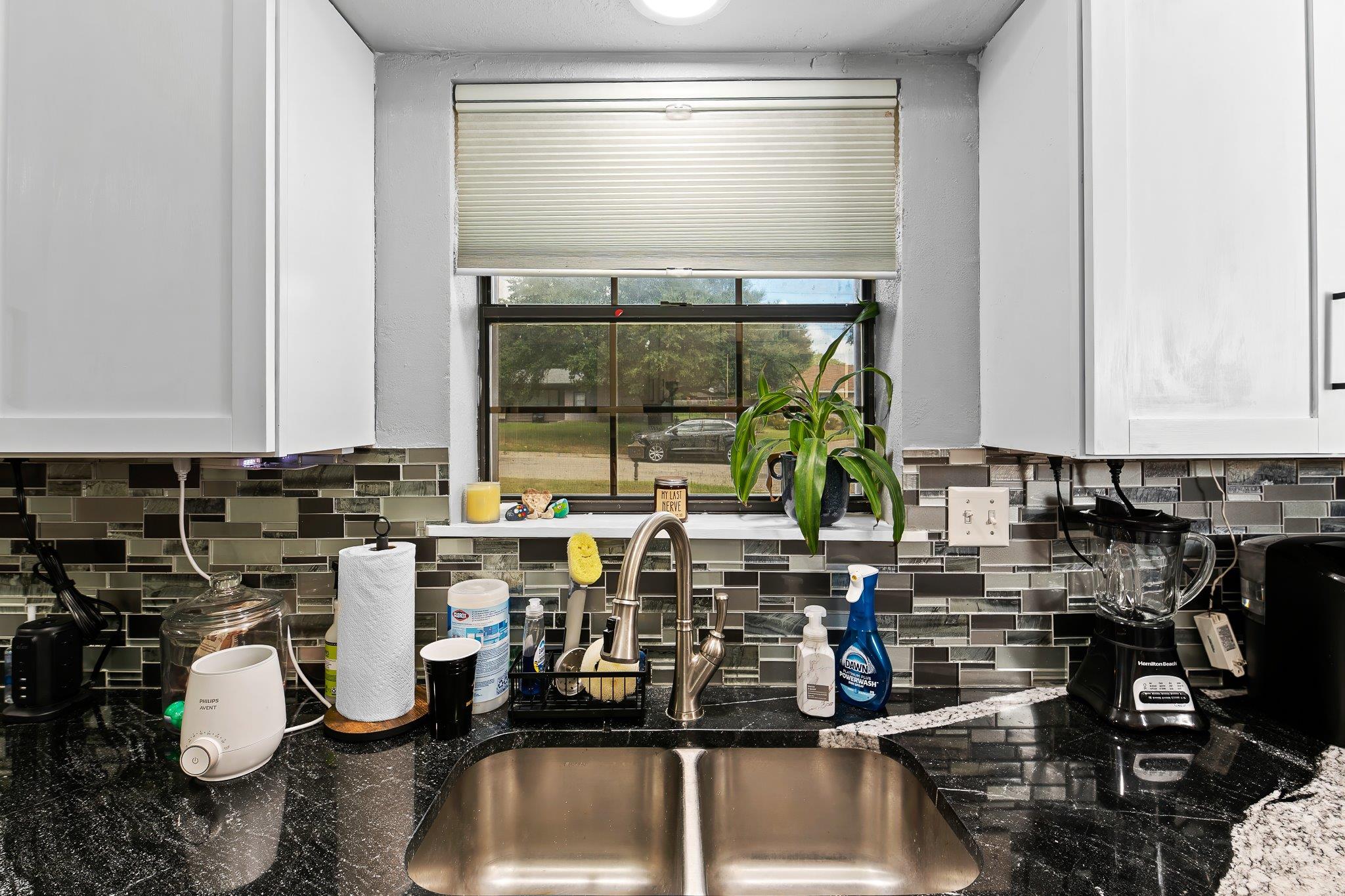 1905 Alcoa Ave, Rockdale, TX 76567