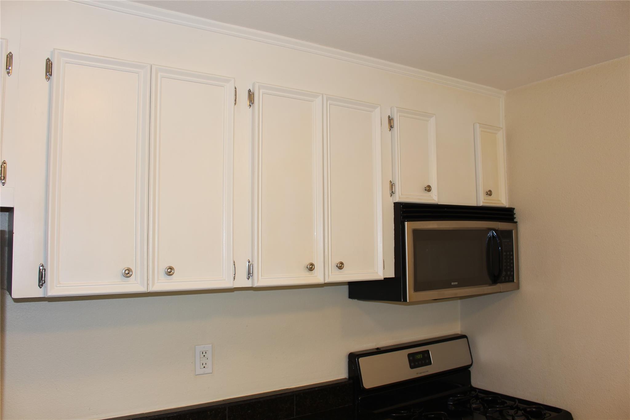 304 E 33rd St # 19, Austin, TX 78705